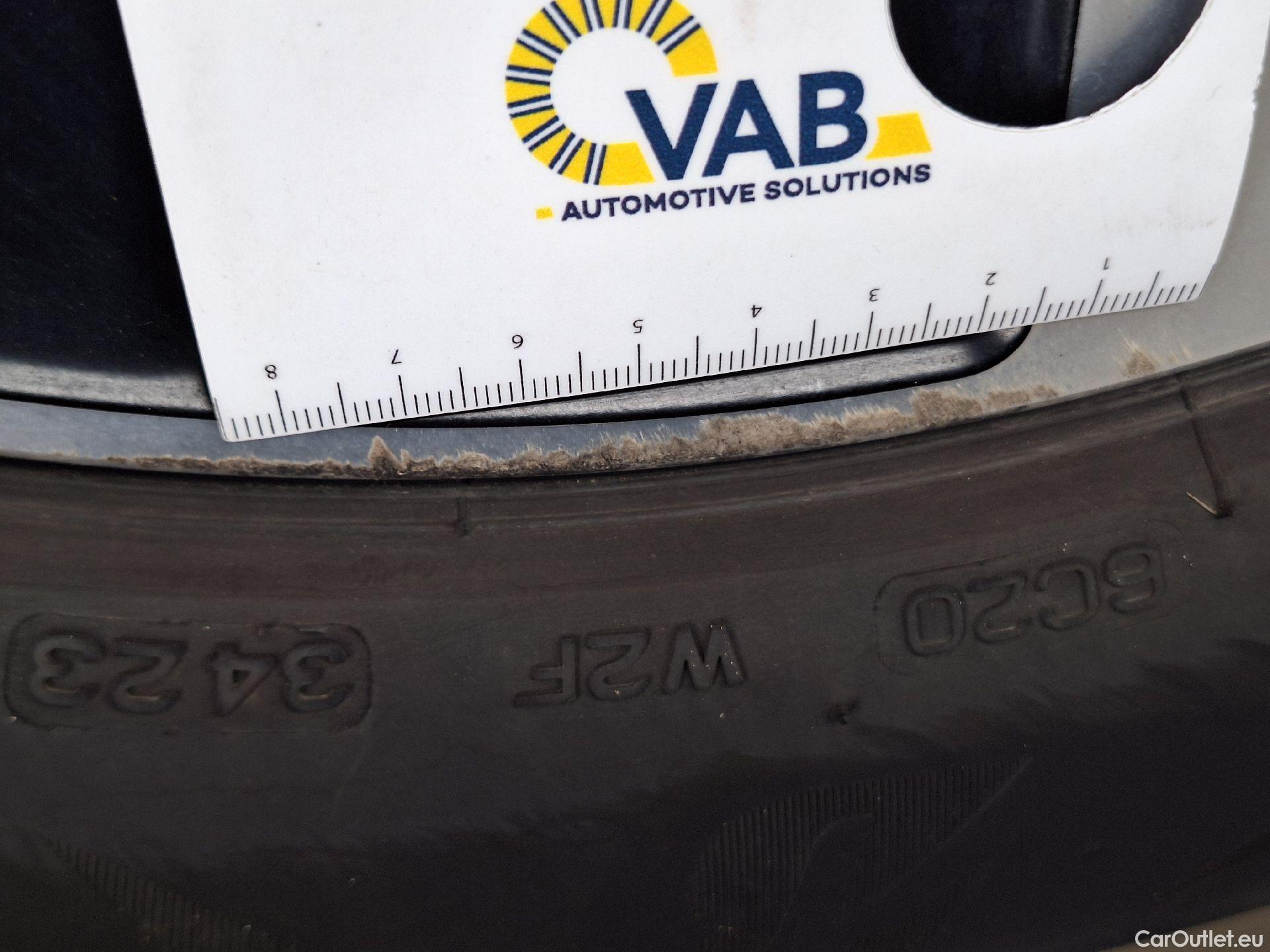  Mercedes  B-Klasse Mercedes, B-Class '18, Mercedes-Benz  B 180 Business Solution 5d #74