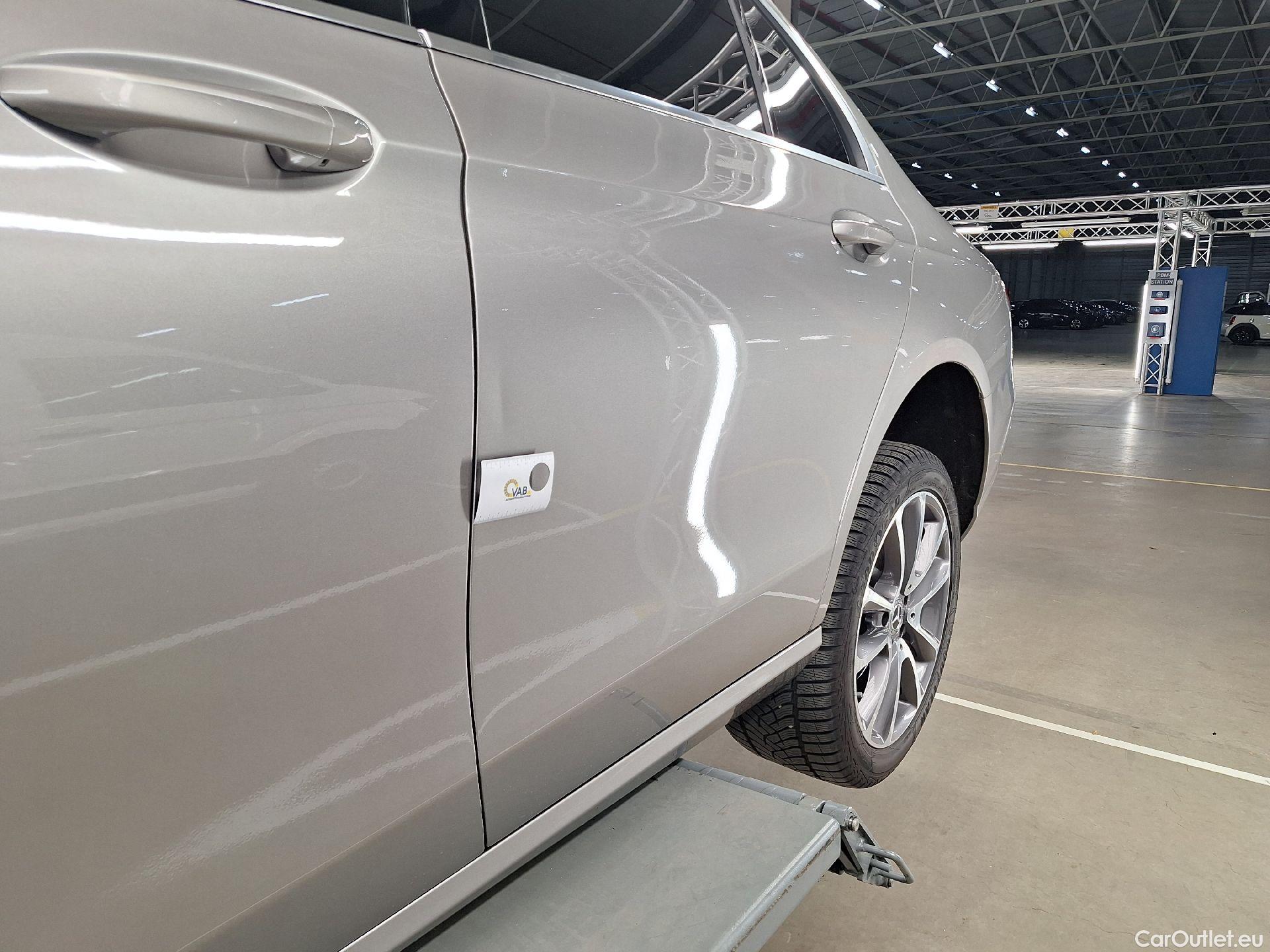  Mercedes  E-Klasse Mercedes, E-Class FL'20 PHEV, Mercedes-Benz  Berline E 300 de 4MATIC Bus #28