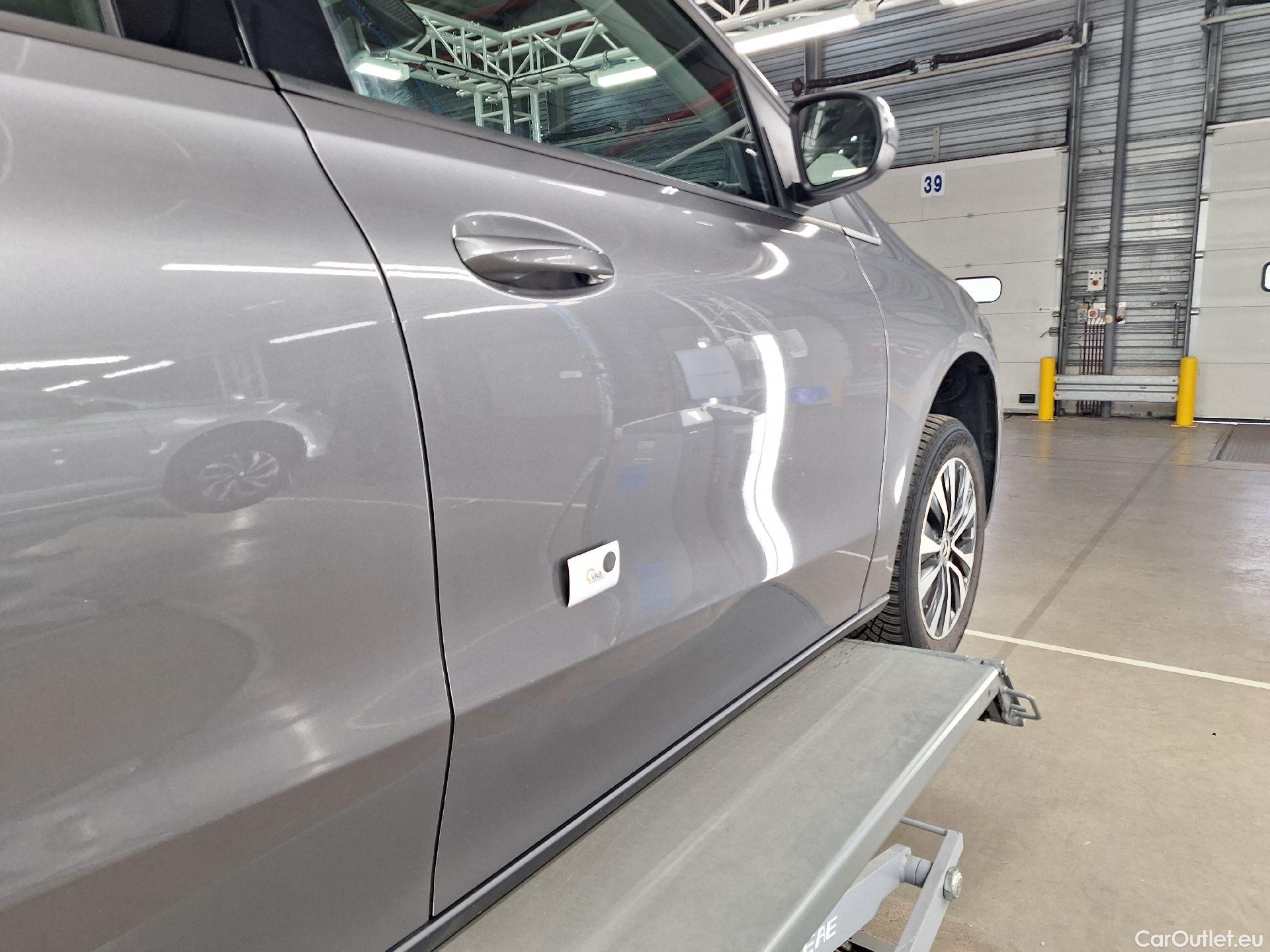  Mercedes  B-Klasse Mercedes, B-Class '18, Mercedes-Benz  B 180 Business Solution 5d #60