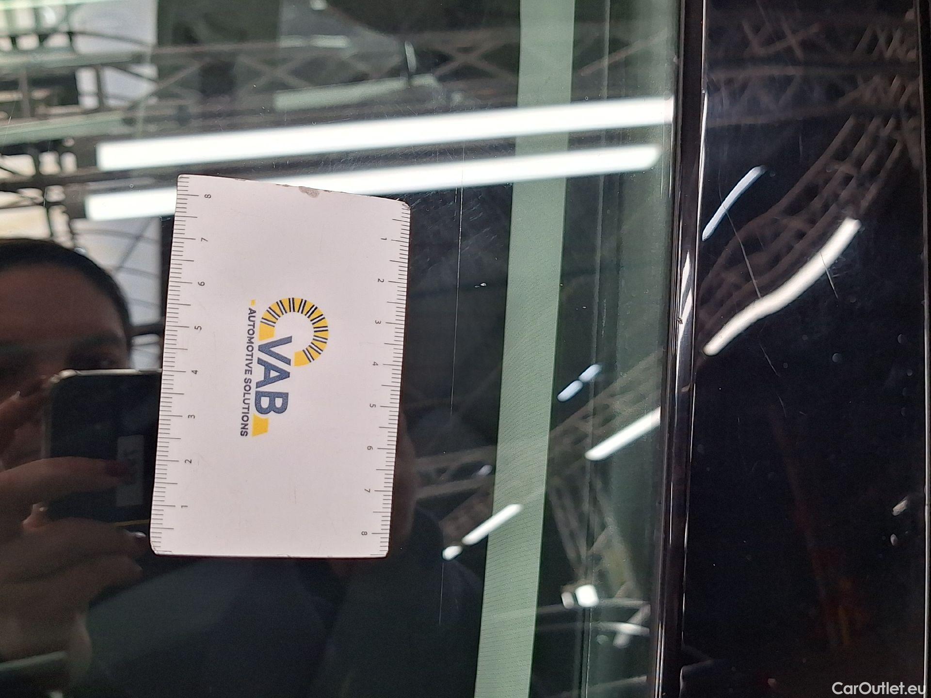  Audi  Q3 Audi,  '18, Audi  35 TDI S Tronic Business Edition 5d #44