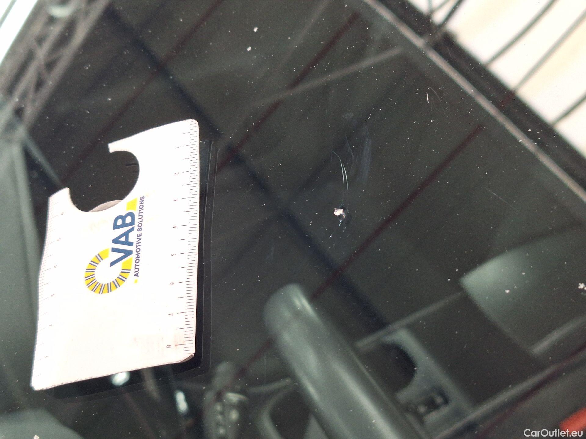  Volvo  XC 40 Volvo, XC40 FL'21, Volvo XC40 T2 Essential Aut. 5d #25