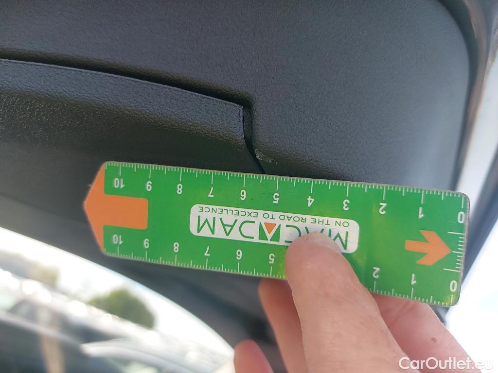  Bmw  Serie 1 BMW  / 2019 / 5P / berlina con portón 118d #14