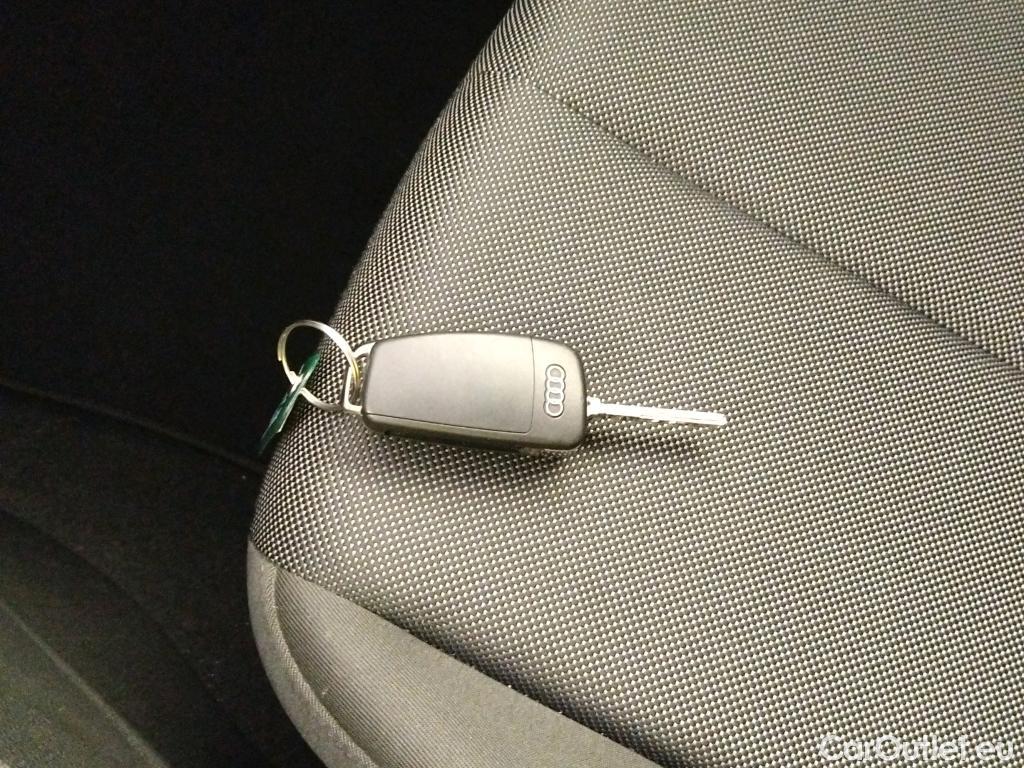  Audi  Q2 AUDI  / 2020 / 5P / todoterreno Advanced 35 TFSI 110kW (150CV) S tronic (AC) #4