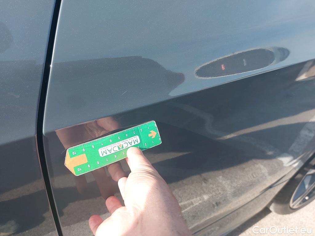  Bmw  Serie 1 BMW  / 2019 / 5P / berlina con portón 118d #16