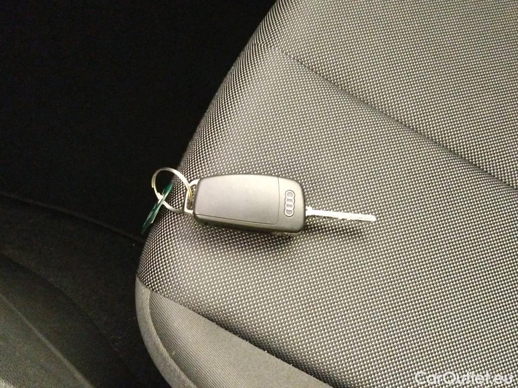  Audi  Q2 AUDI  / 2020 / 5P / todoterreno Advanced 35 TFSI 110kW (150CV) S tronic (AC) #3