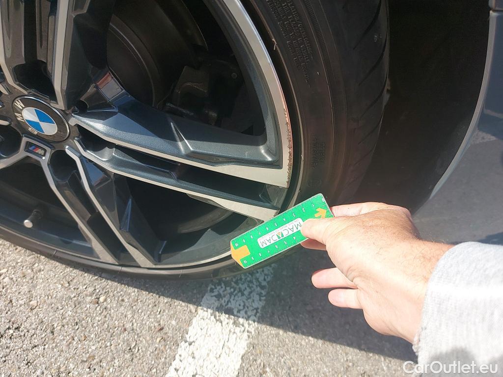  Bmw  Serie 1 BMW  / 2019 / 5P / berlina con portón 118d #2