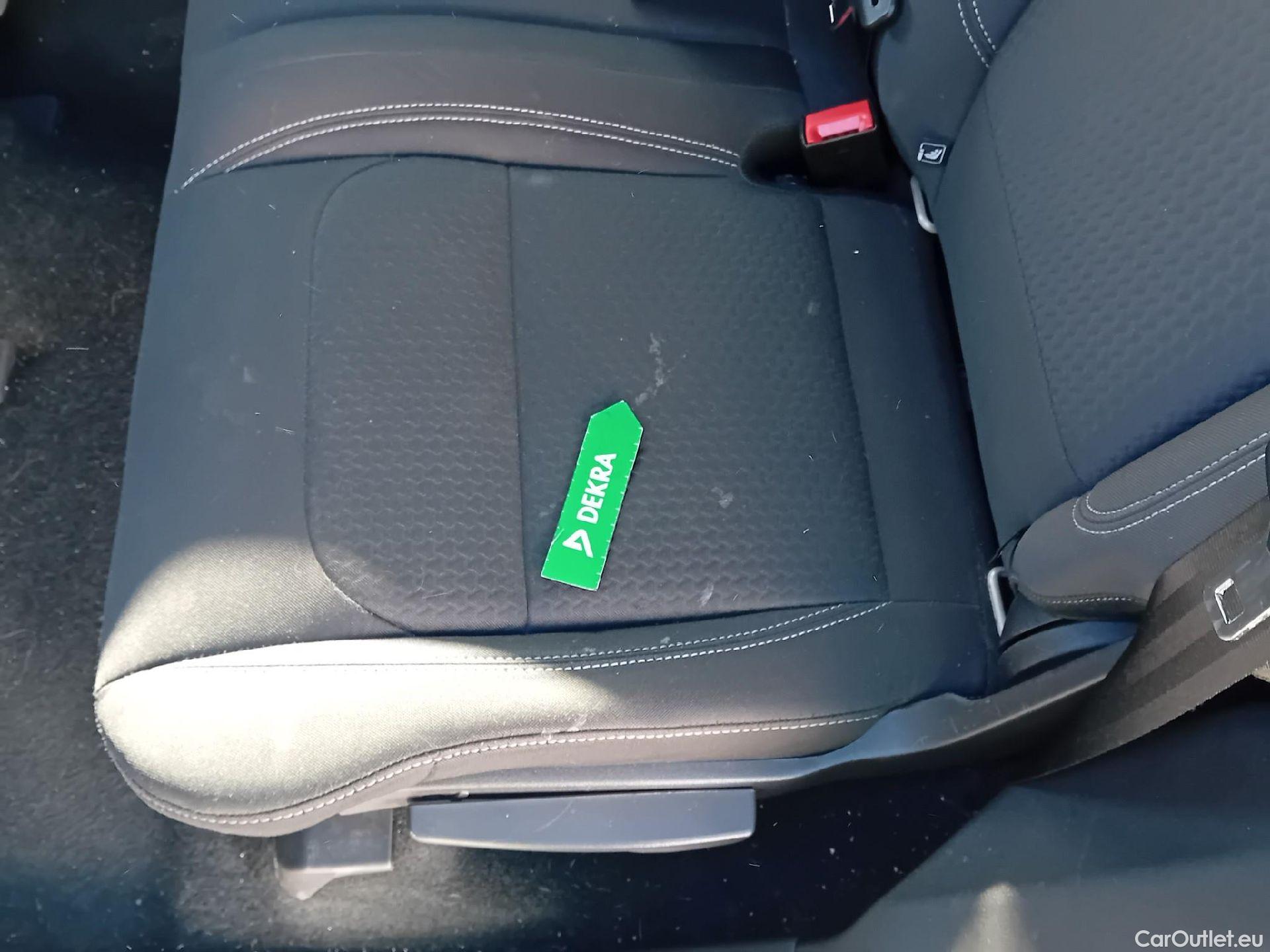  Ford  Kuga FORD  / 2016 / 5P / todoterreno 1.5 EcoBoost 88kW 4x2 Trend+ (CX) #39