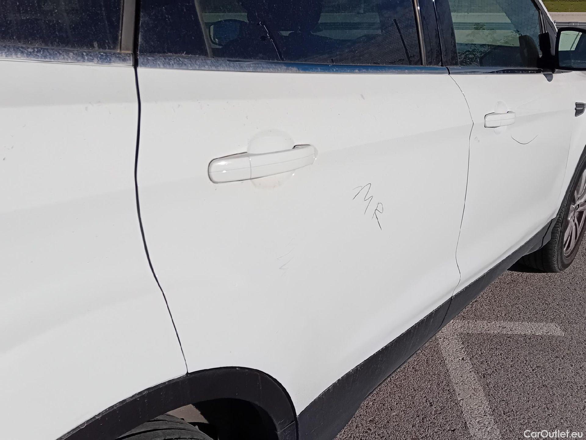  Ford  Kuga FORD  / 2016 / 5P / todoterreno 1.5 EcoBoost 88kW 4x2 Trend+ (CX) #19