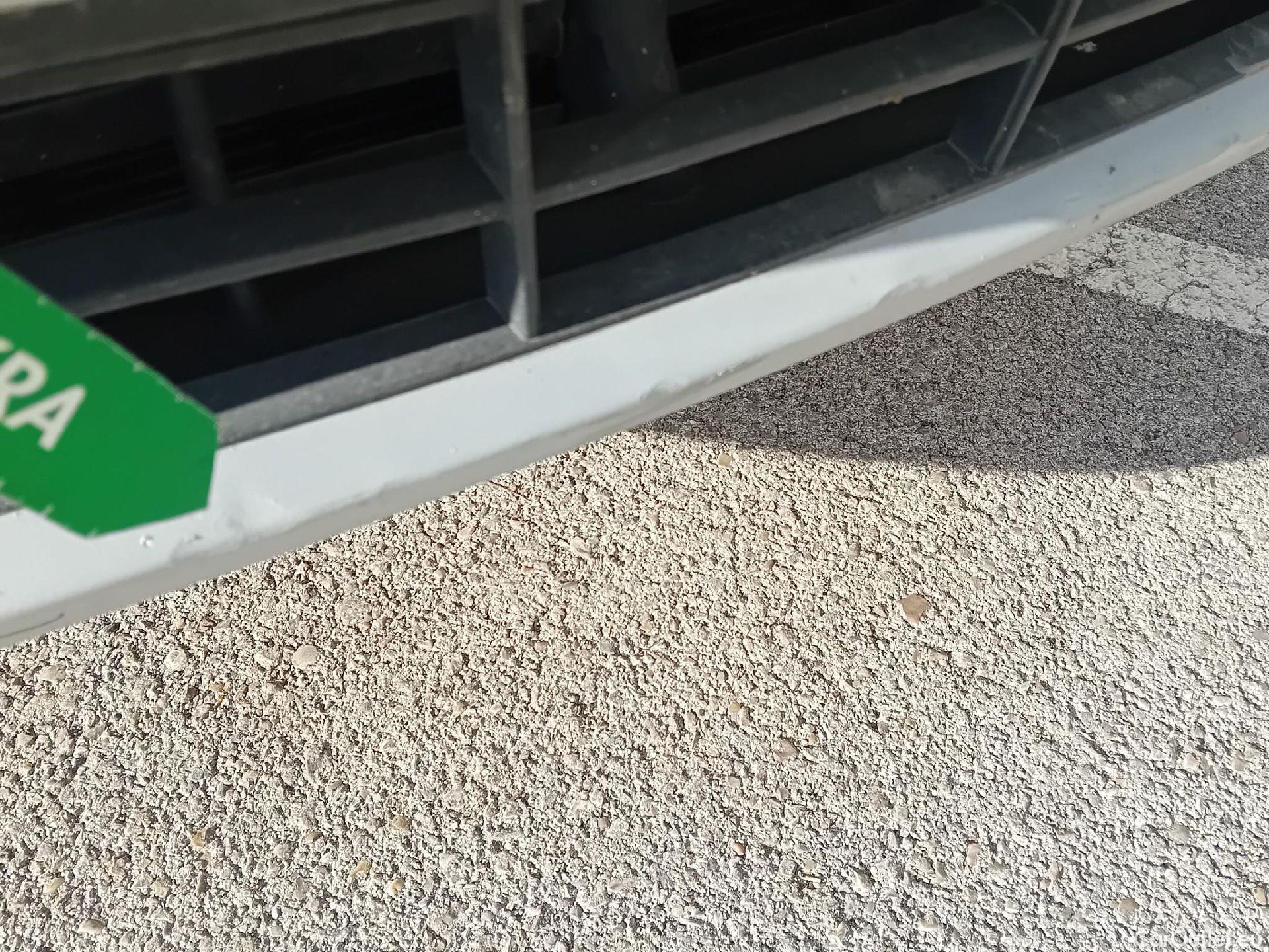  Ford  Kuga FORD  / 2016 / 5P / todoterreno 1.5 EcoBoost 88kW 4x2 Trend+ (CX) #4