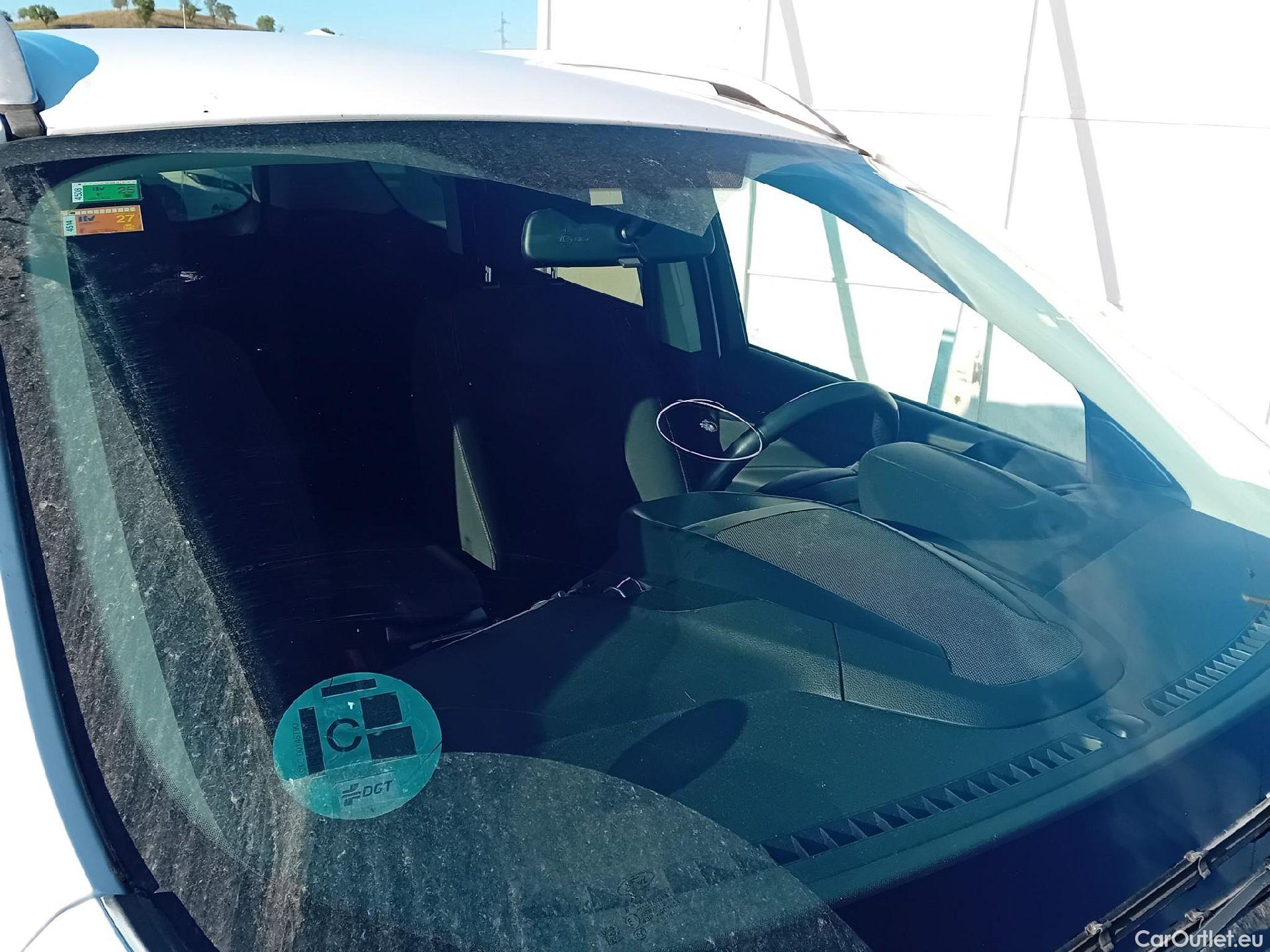  Ford  Kuga FORD  / 2016 / 5P / todoterreno 1.5 EcoBoost 88kW 4x2 Trend+ (CX) #9