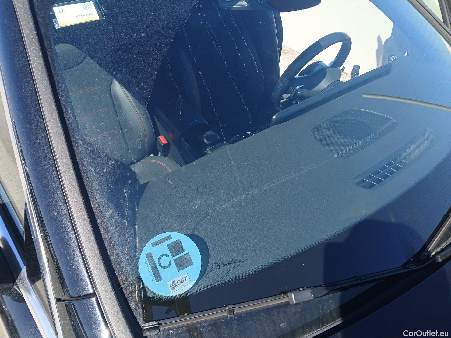  Mercedes  A-Klasse MERCEDES-BENZ Clase A / 2018 / 5P / berlina con portón A 200 d #6