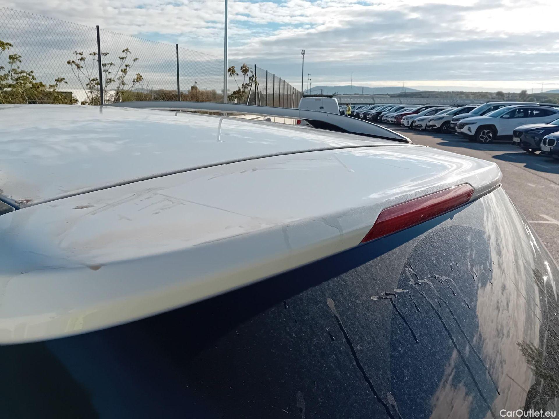  Ford  Kuga FORD  / 2016 / 5P / todoterreno 1.5 EcoBoost 88kW 4x2 Trend+ (CX) #29