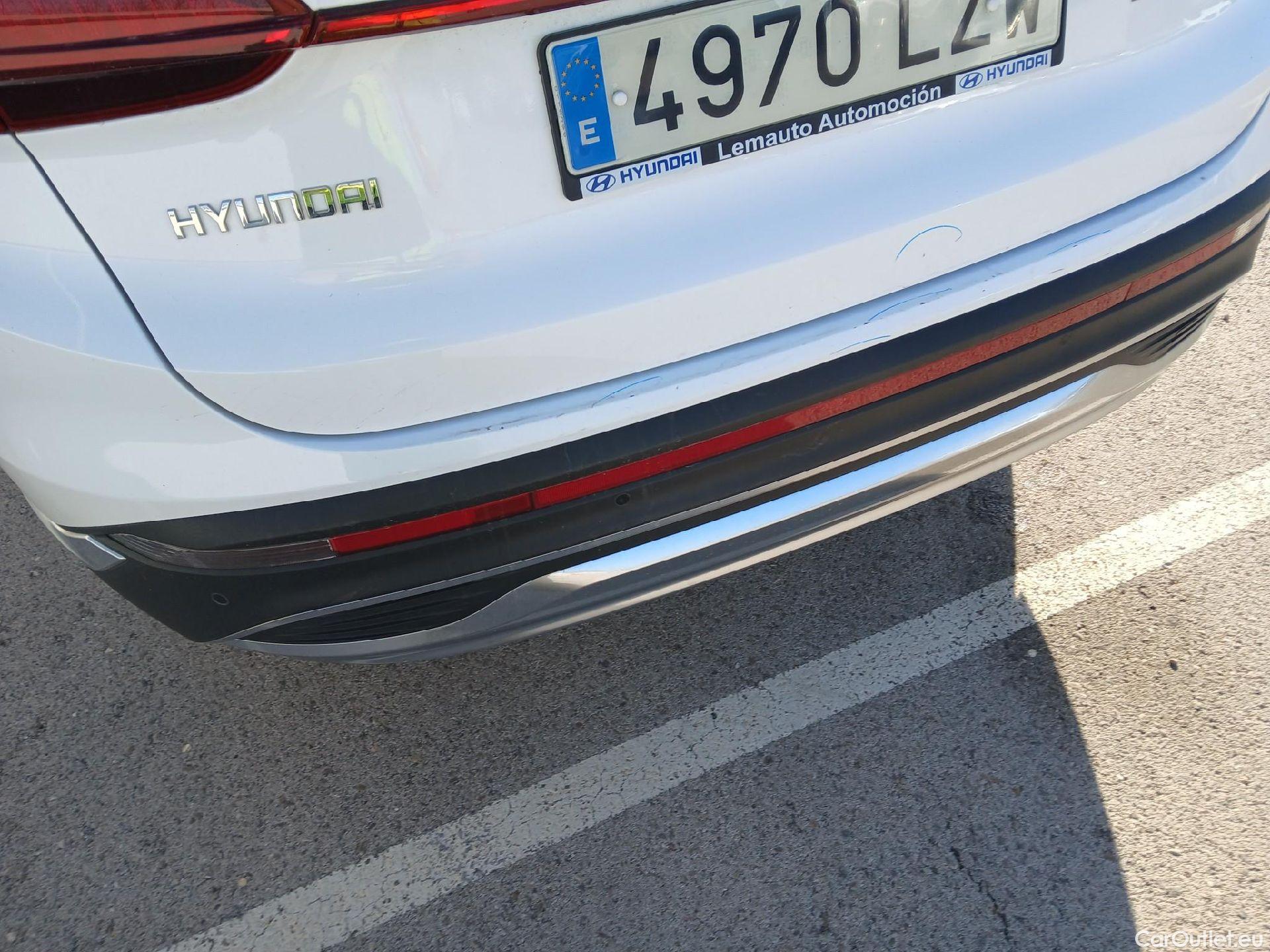  Hyundai  Santa Fe HYUNDAI  / 2021 / 5P / todoterreno 2.2 CRDi Maxx DCT 4x2 #23