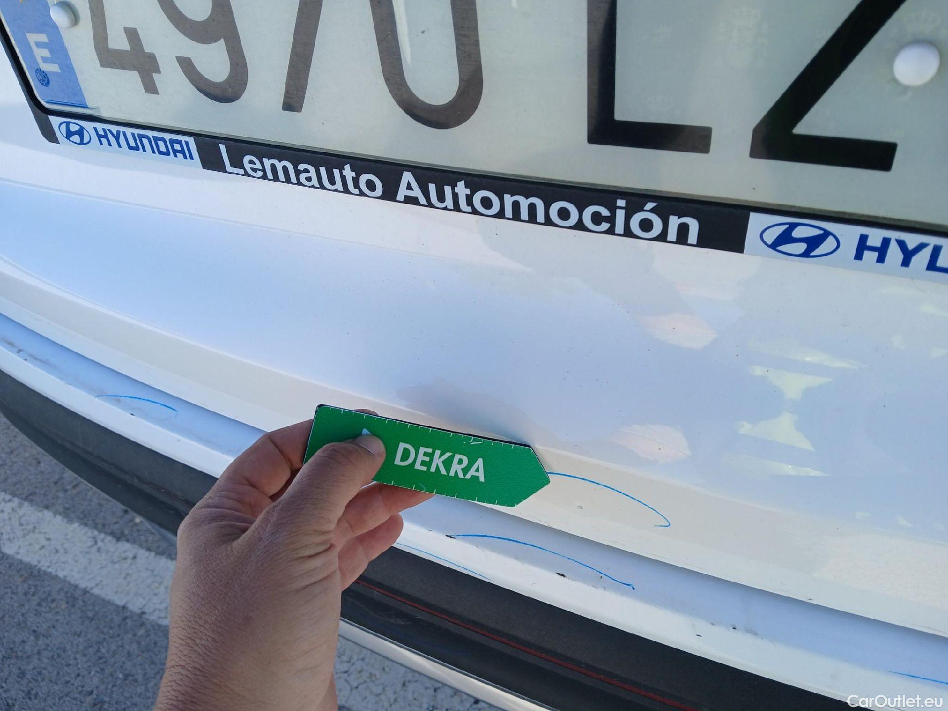  Hyundai  Santa Fe HYUNDAI  / 2021 / 5P / todoterreno 2.2 CRDi Maxx DCT 4x2 #27