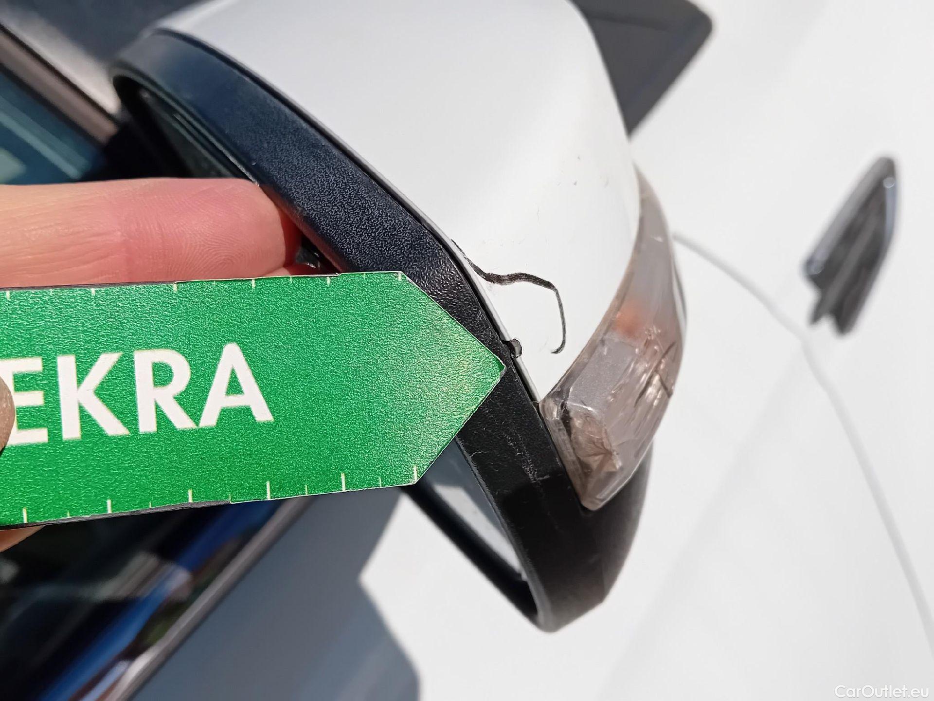  Ford  Kuga FORD  / 2016 / 5P / todoterreno 1.5 EcoBoost 88kW 4x2 Trend+ (CX) #33