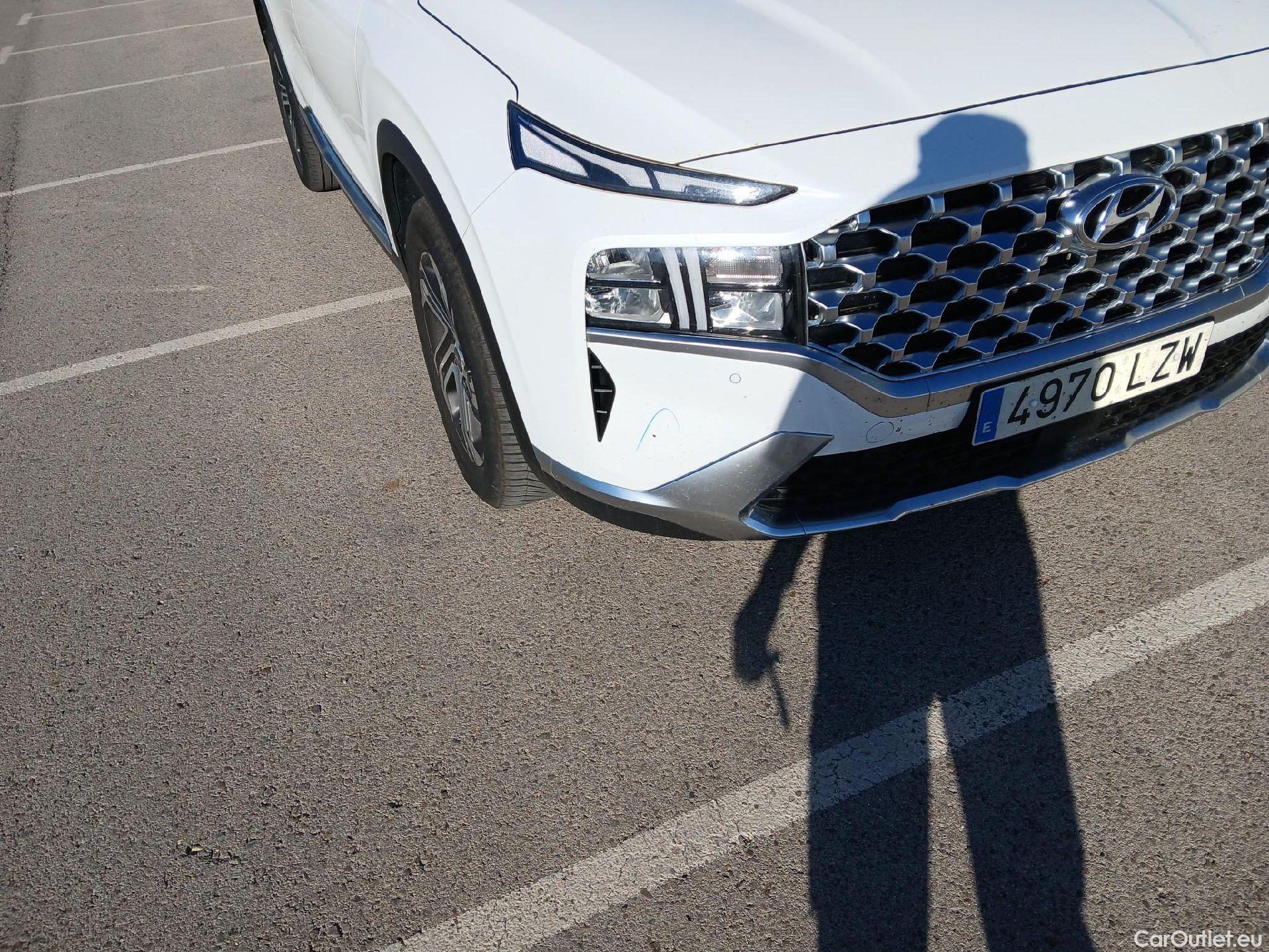  Hyundai  Santa Fe HYUNDAI  / 2021 / 5P / todoterreno 2.2 CRDi Maxx DCT 4x2 #8