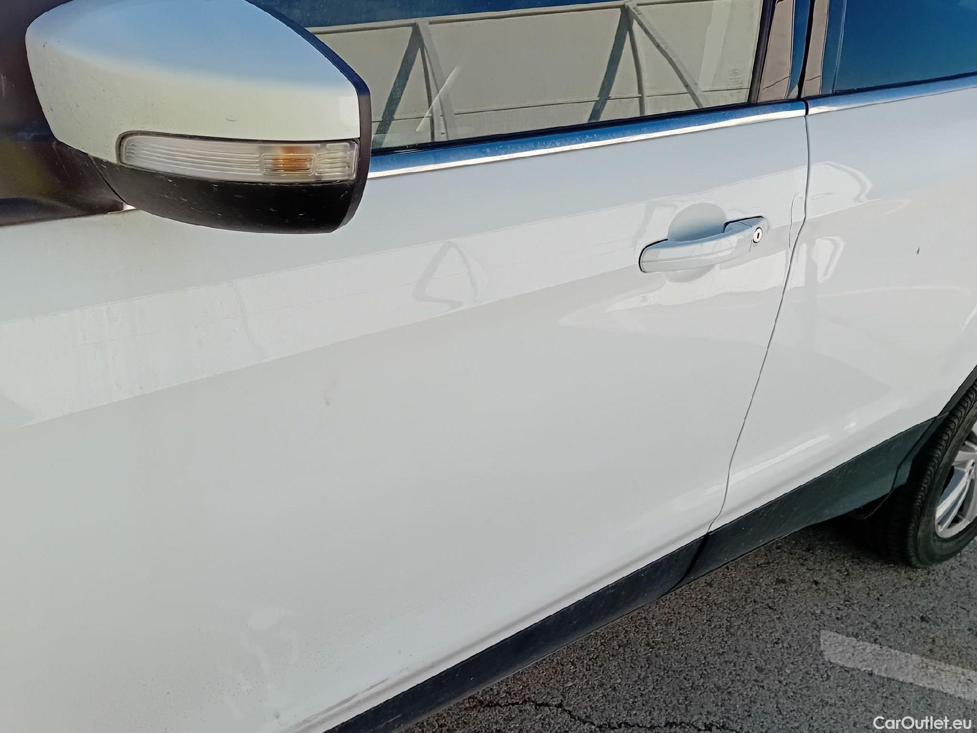  Ford  Kuga FORD  / 2016 / 5P / todoterreno 1.5 EcoBoost 88kW 4x2 Trend+ (CX) #10