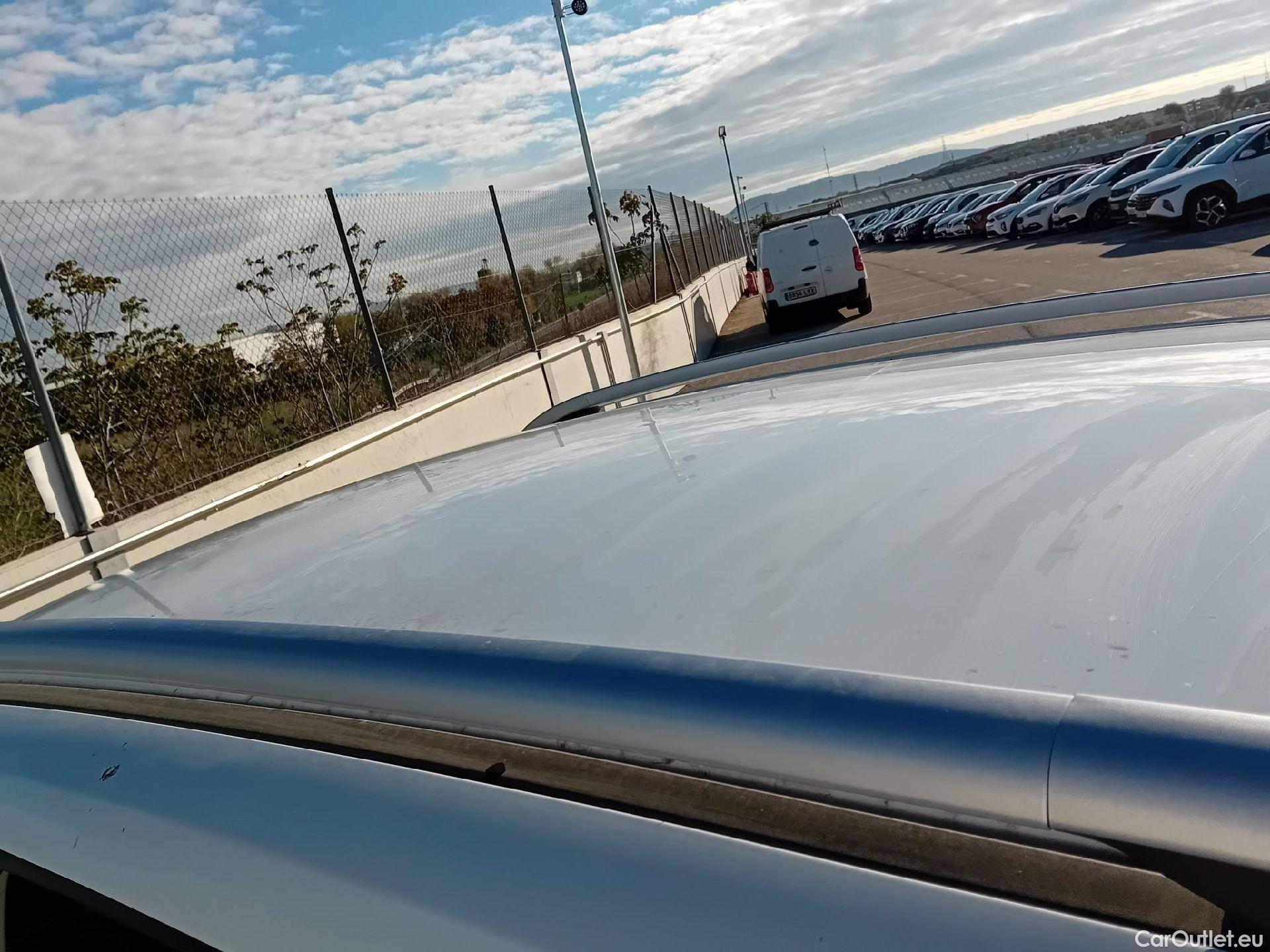  Ford  Kuga FORD  / 2016 / 5P / todoterreno 1.5 EcoBoost 88kW 4x2 Trend+ (CX) #24