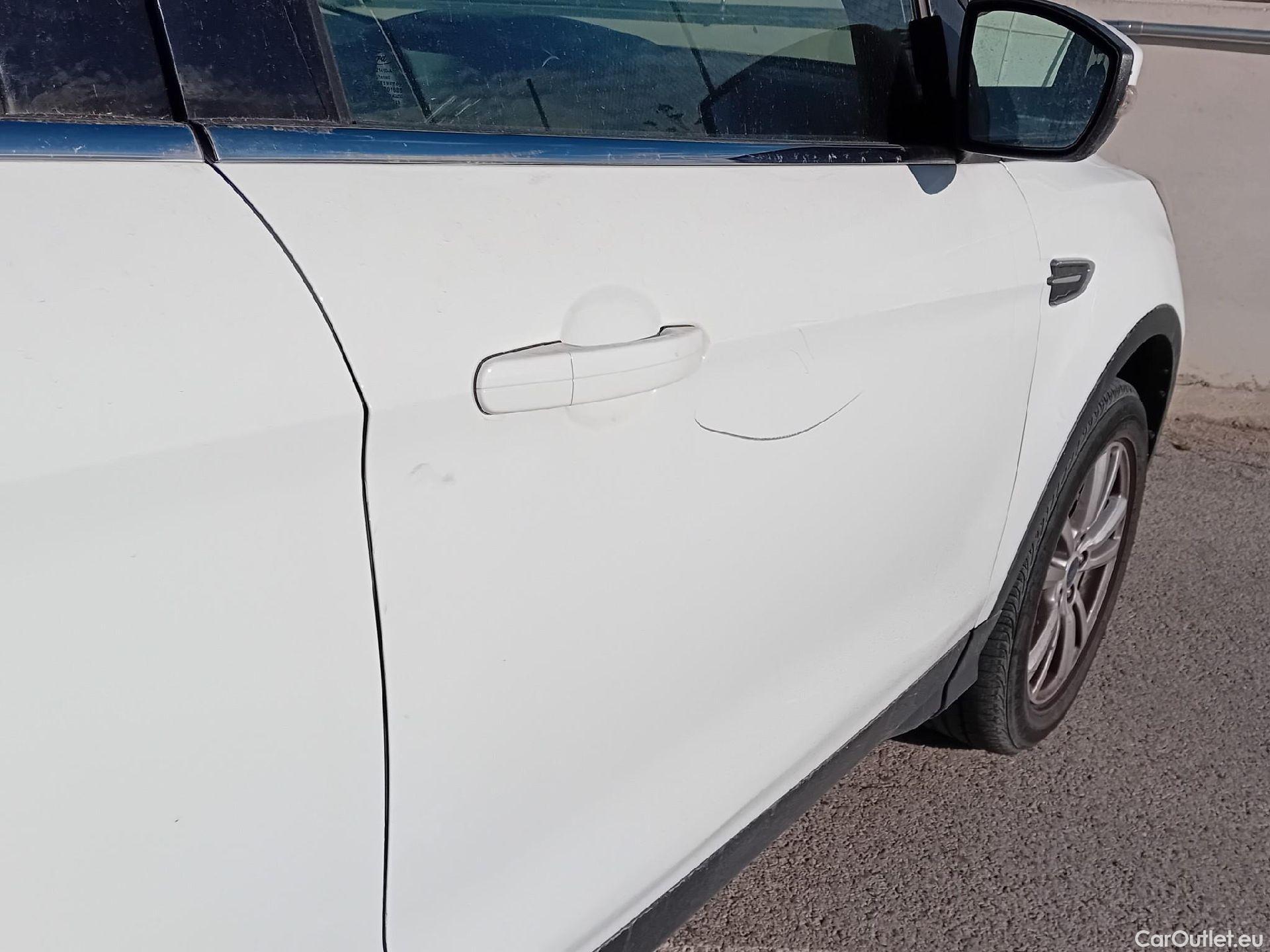  Ford  Kuga FORD  / 2016 / 5P / todoterreno 1.5 EcoBoost 88kW 4x2 Trend+ (CX) #20