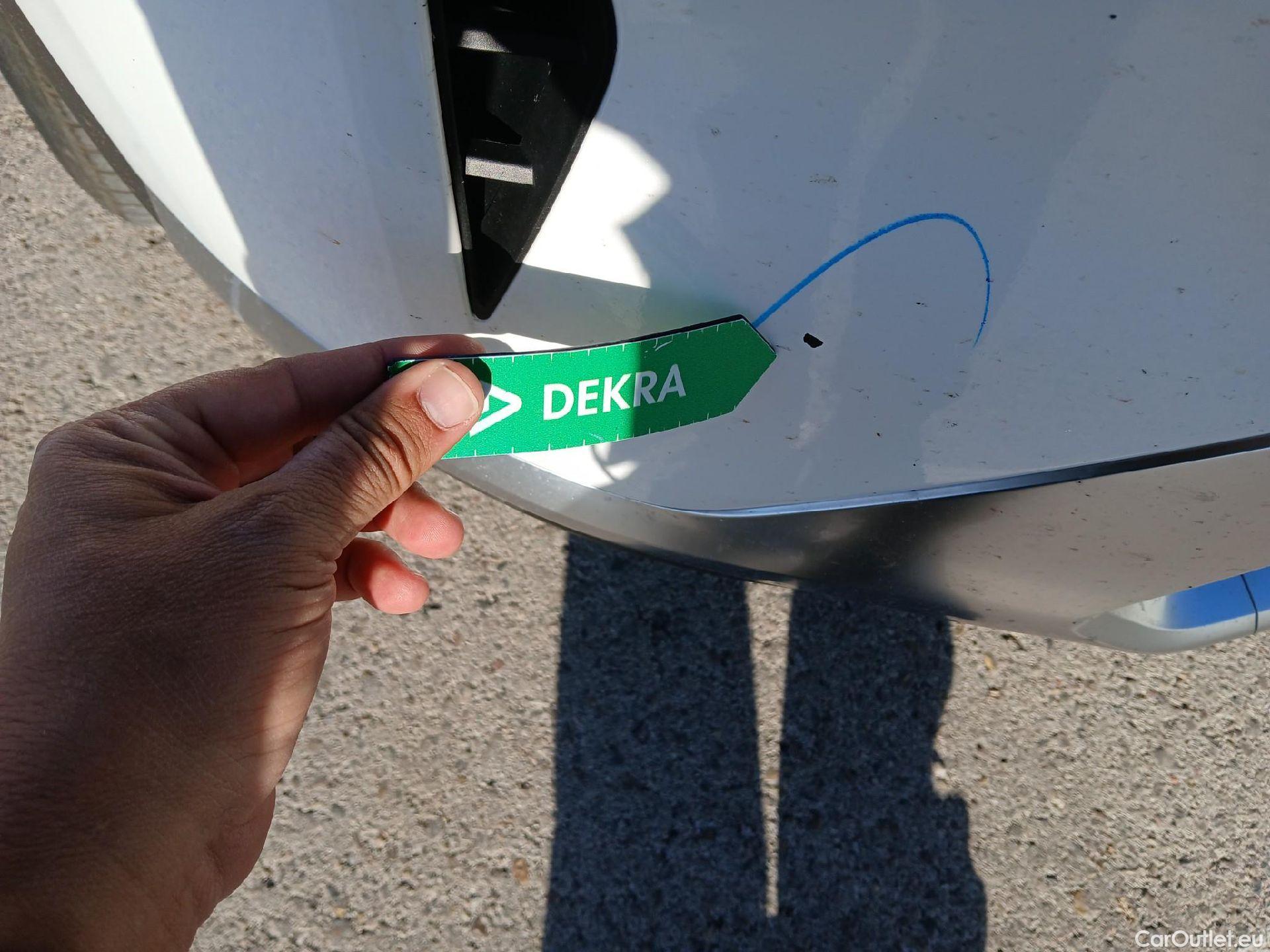  Hyundai  Santa Fe HYUNDAI  / 2021 / 5P / todoterreno 2.2 CRDi Maxx DCT 4x2 #7