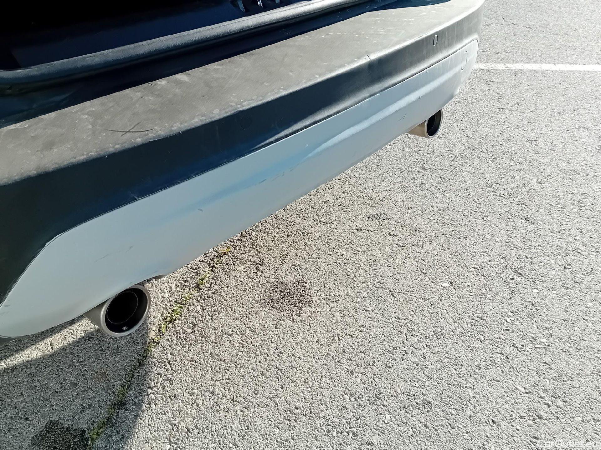  Ford  Kuga FORD  / 2016 / 5P / todoterreno 1.5 EcoBoost 88kW 4x2 Trend+ (CX) #12