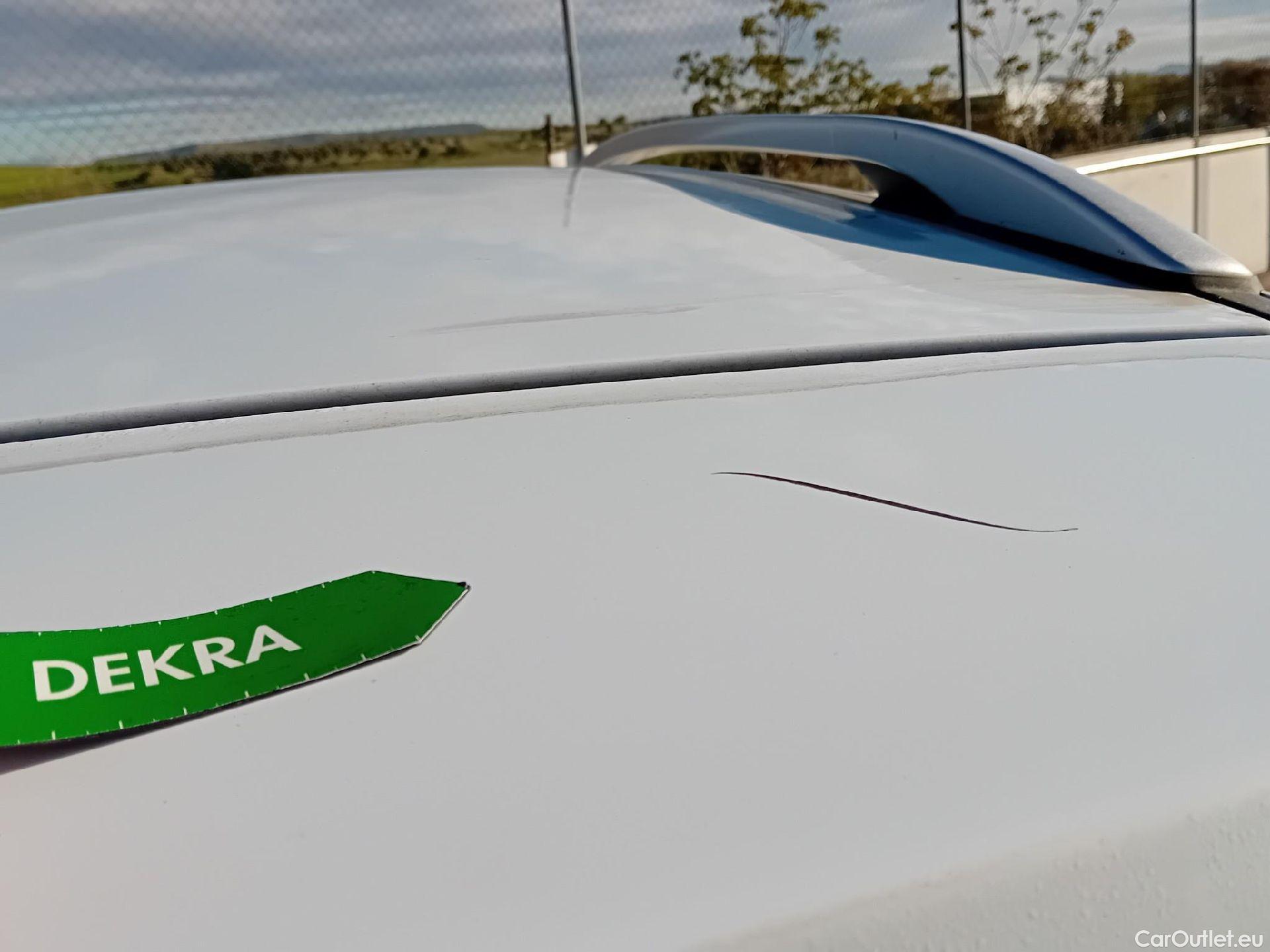  Ford  Kuga FORD  / 2016 / 5P / todoterreno 1.5 EcoBoost 88kW 4x2 Trend+ (CX) #30