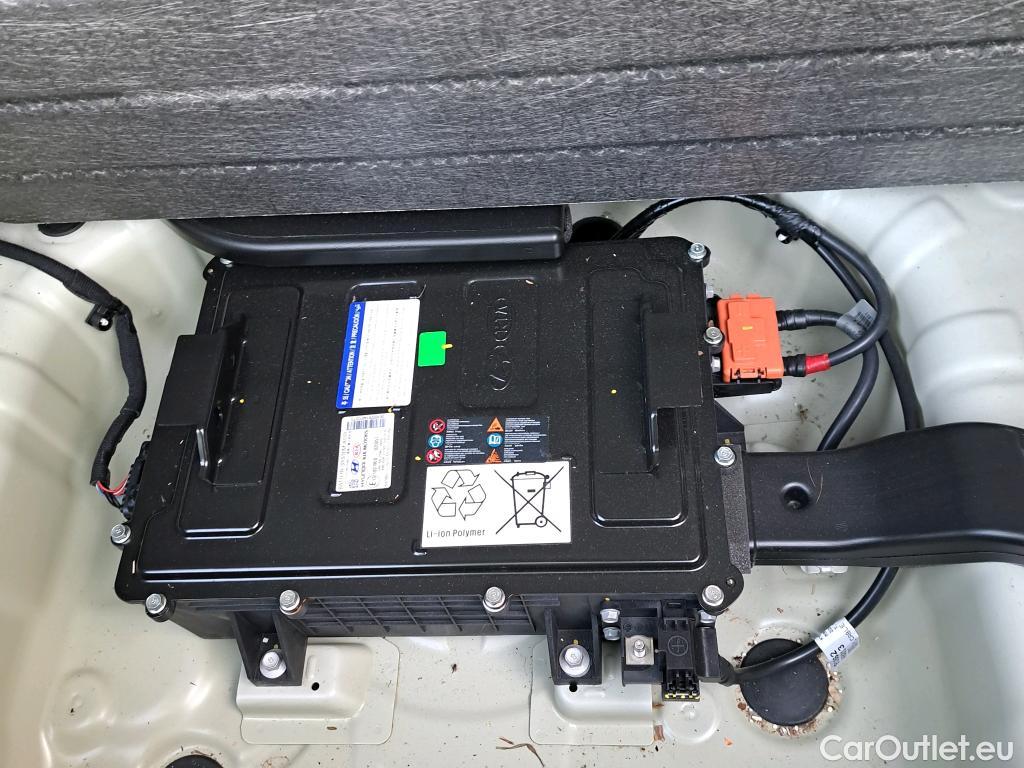  KIA  STONIC  Concept 1.0 T-GDI 100CV MT6 E6d #4