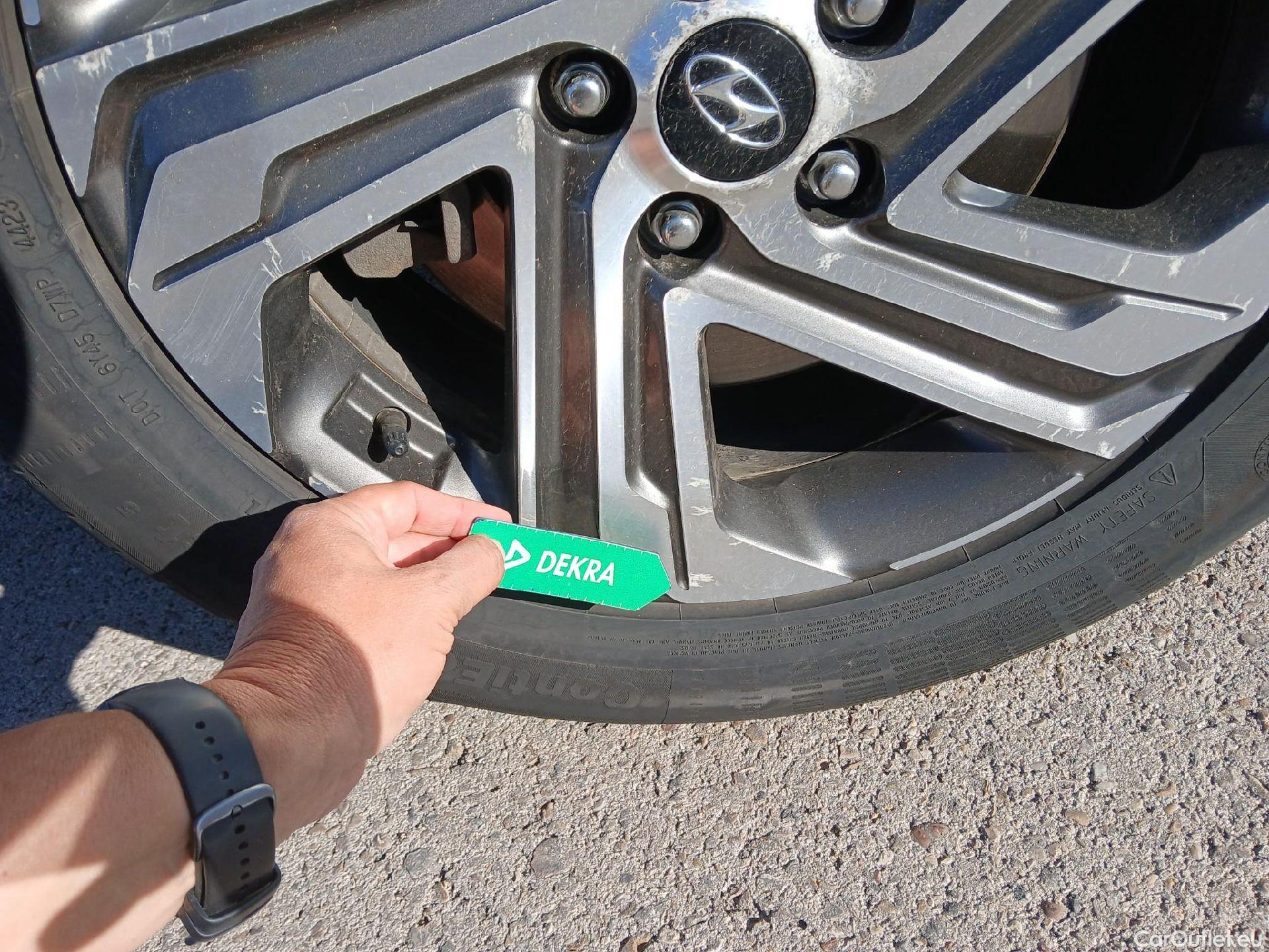  Hyundai  Santa Fe HYUNDAI  / 2021 / 5P / todoterreno 2.2 CRDi Maxx DCT 4x2 #29