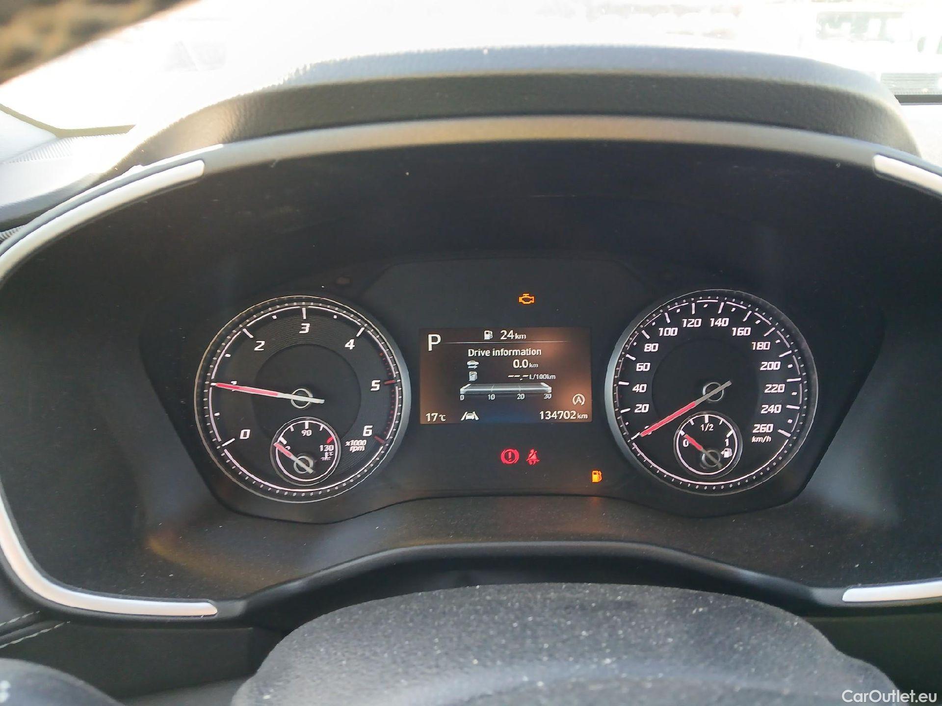  Hyundai  Santa Fe HYUNDAI  / 2021 / 5P / todoterreno 2.2 CRDi Maxx DCT 4x2 #2