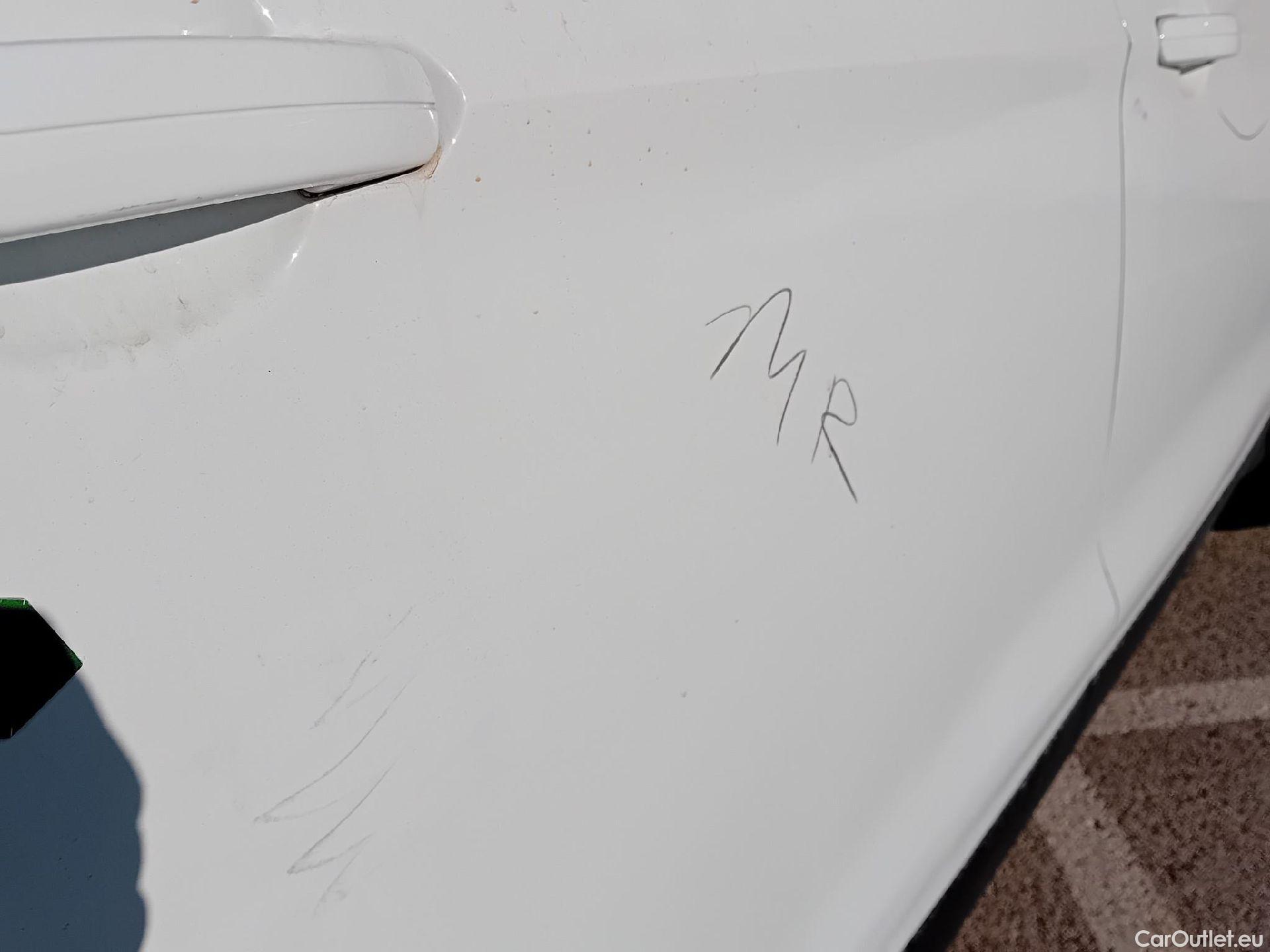  Ford  Kuga FORD  / 2016 / 5P / todoterreno 1.5 EcoBoost 88kW 4x2 Trend+ (CX) #18