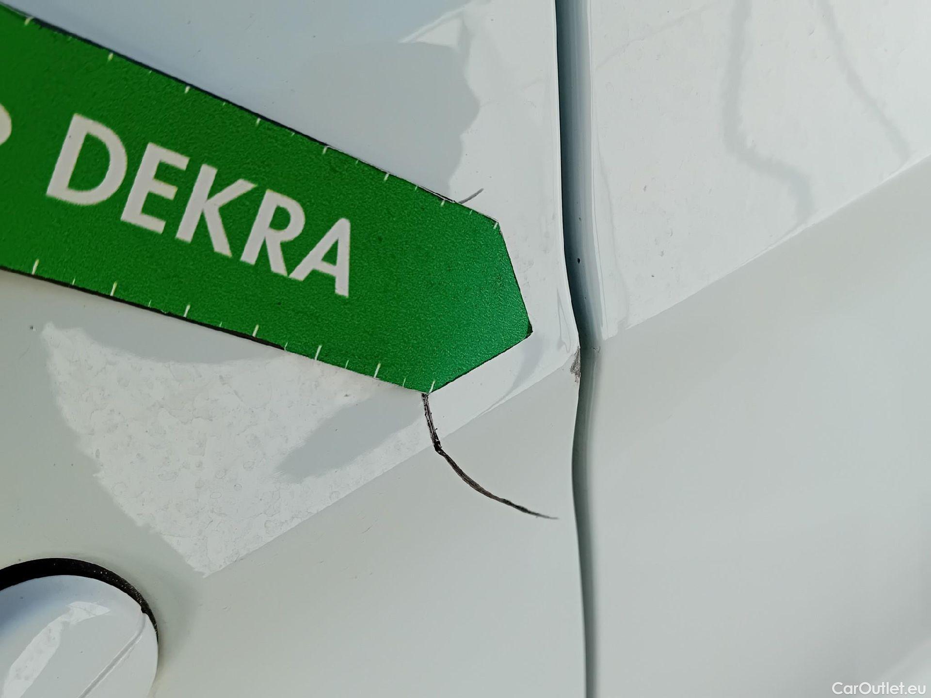  Ford  Kuga FORD  / 2016 / 5P / todoterreno 1.5 EcoBoost 88kW 4x2 Trend+ (CX) #11