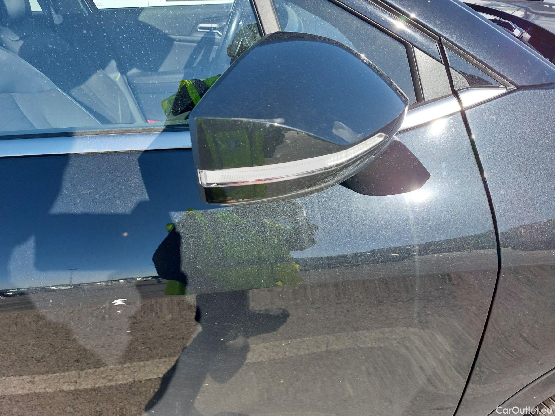  KIA  Sportage KIA  / 2022 / 5P / todoterreno 1.6 T-GDi HEV 171kW (230CV) Tech 4X2 #25