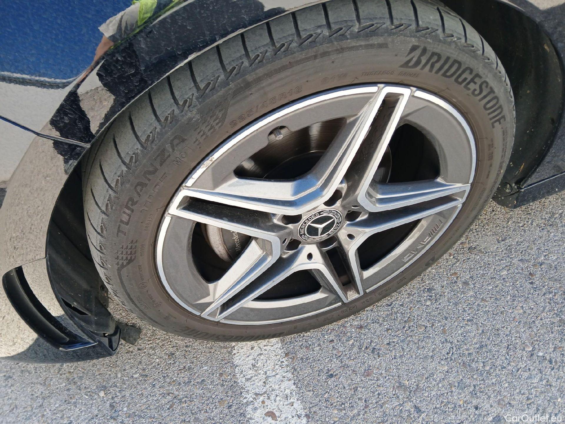  Mercedes  A-Klasse MERCEDES-BENZ Clase A / 2018 / 5P / berlina con portón A 200 d #7