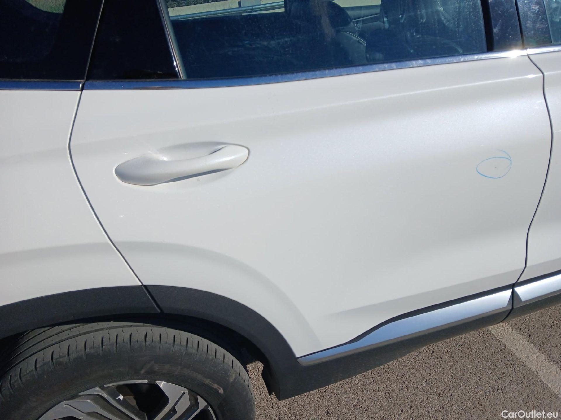  Hyundai  Santa Fe HYUNDAI  / 2021 / 5P / todoterreno 2.2 CRDi Maxx DCT 4x2 #31