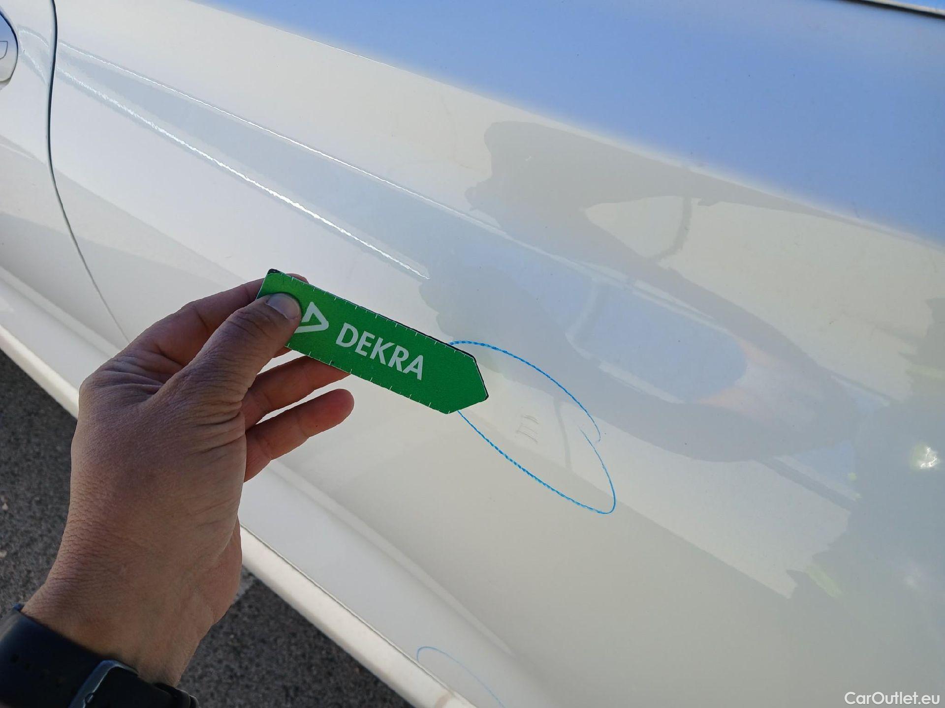  Hyundai  Santa Fe HYUNDAI  / 2021 / 5P / todoterreno 2.2 CRDi Maxx DCT 4x2 #15