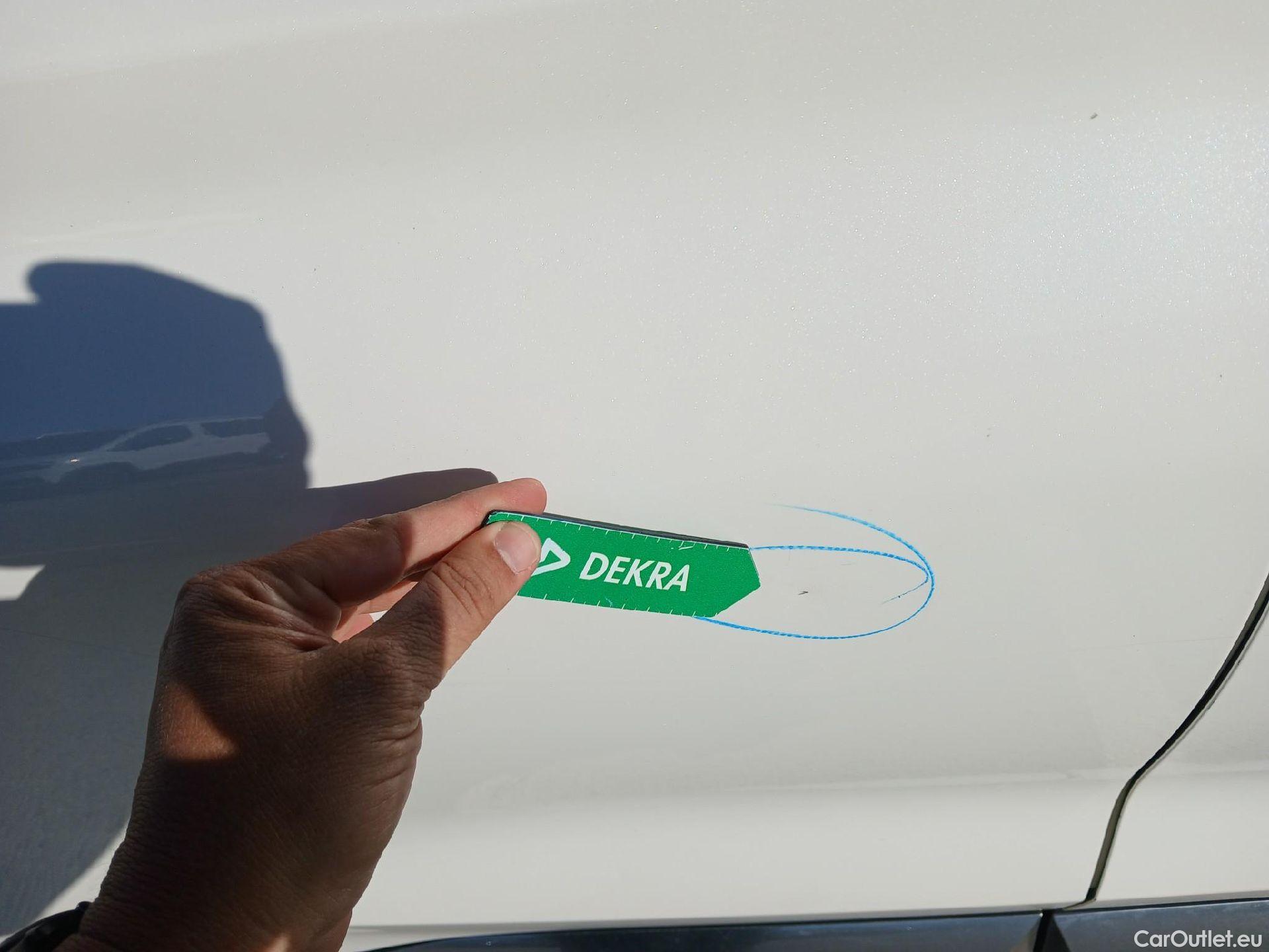  Hyundai  Santa Fe HYUNDAI  / 2021 / 5P / todoterreno 2.2 CRDi Maxx DCT 4x2 #30