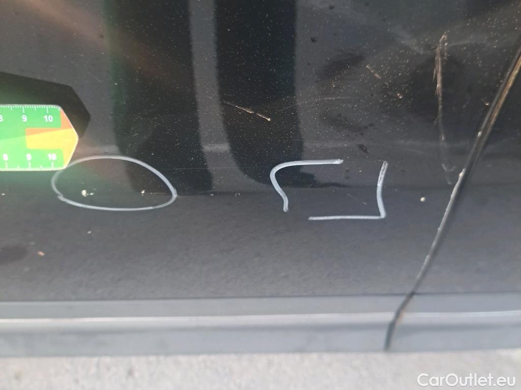  Mercedes  GLA MERCEDES-BENZ  250 e 220 CV #4