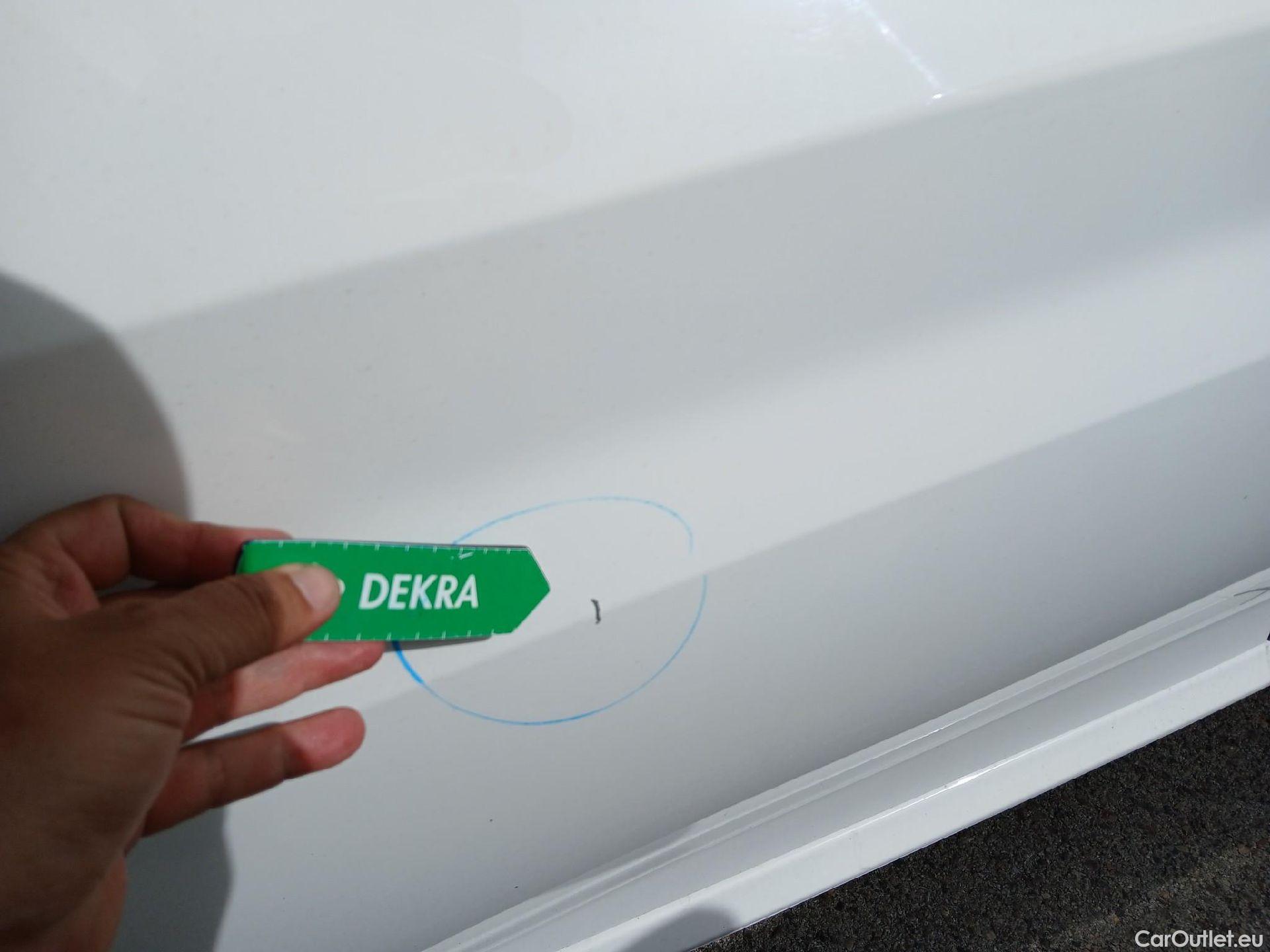  Peugeot  208 PEUGEOT  / 2019 / 5P / berlina con portón BlueHDi 73kW (100CV) Active Pack (AC) #16