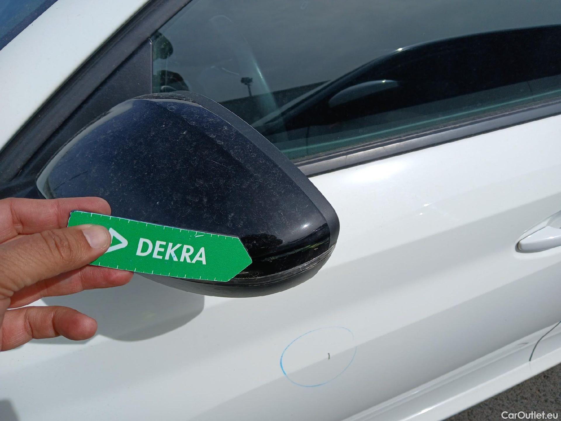  Peugeot  208 PEUGEOT  / 2019 / 5P / berlina con portón BlueHDi 73kW (100CV) Active Pack (AC) #17