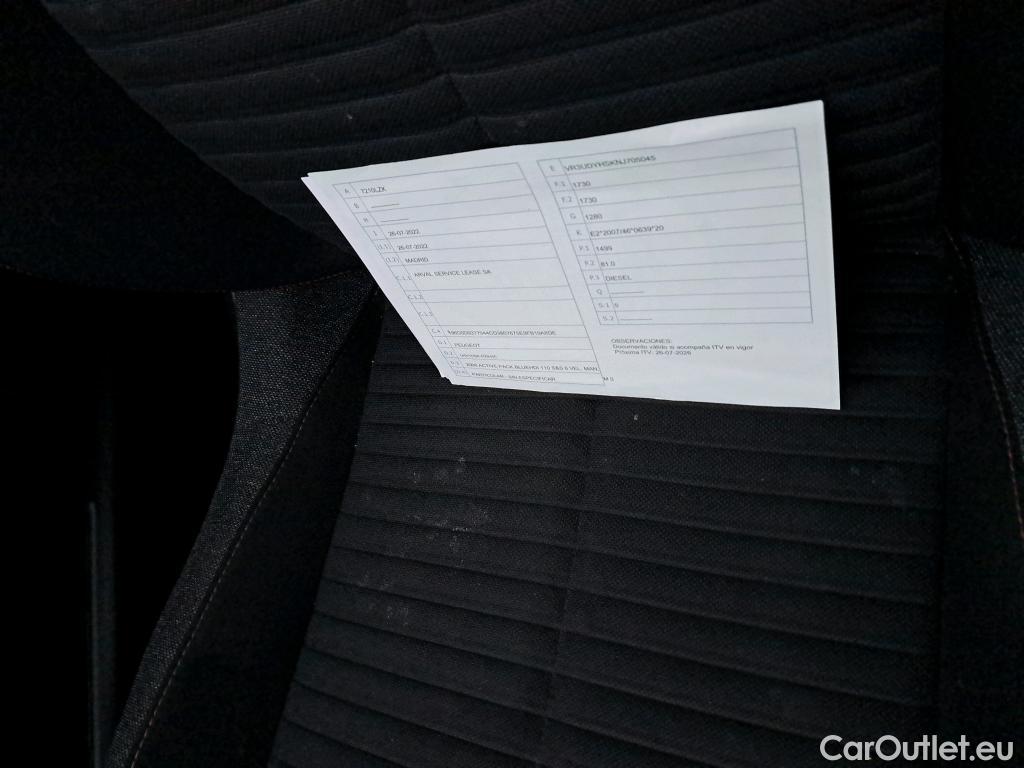  Peugeot  2008 PEUGEOT  / 2019 / 5P / todoterreno Active Pack BlueHDI 81kW (110CV) #1