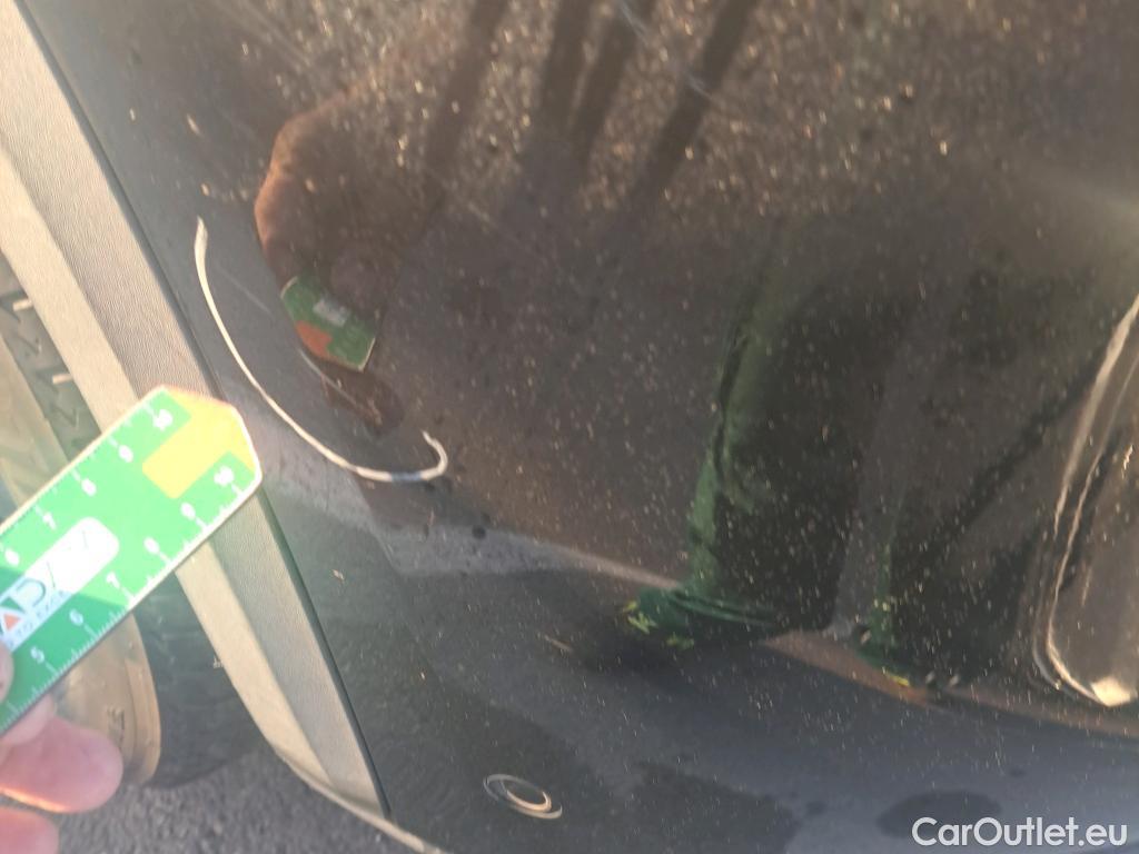  Mercedes  GLA MERCEDES-BENZ  250 e 220 CV #23