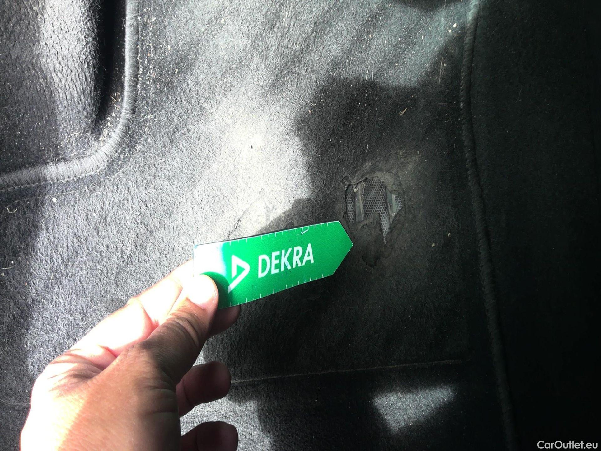  Peugeot  208 PEUGEOT  / 2019 / 5P / berlina con portón BlueHDi 73kW (100CV) Active Pack (AC) #2