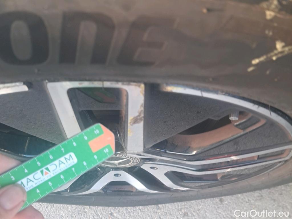  Mercedes  GLA MERCEDES-BENZ  250 e 220 CV #8