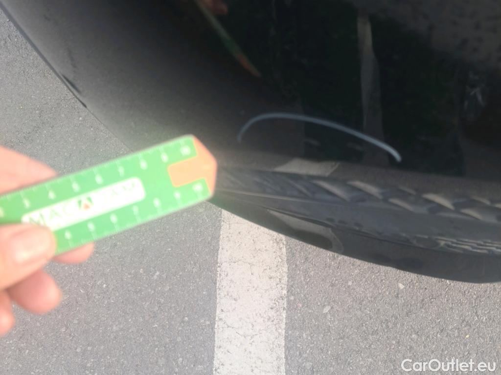  Mercedes  GLA MERCEDES-BENZ  250 e 220 CV #20