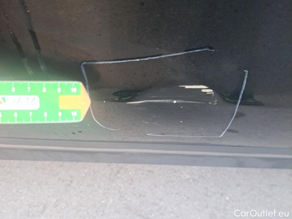  Mercedes  GLA MERCEDES-BENZ  250 e 220 CV #2