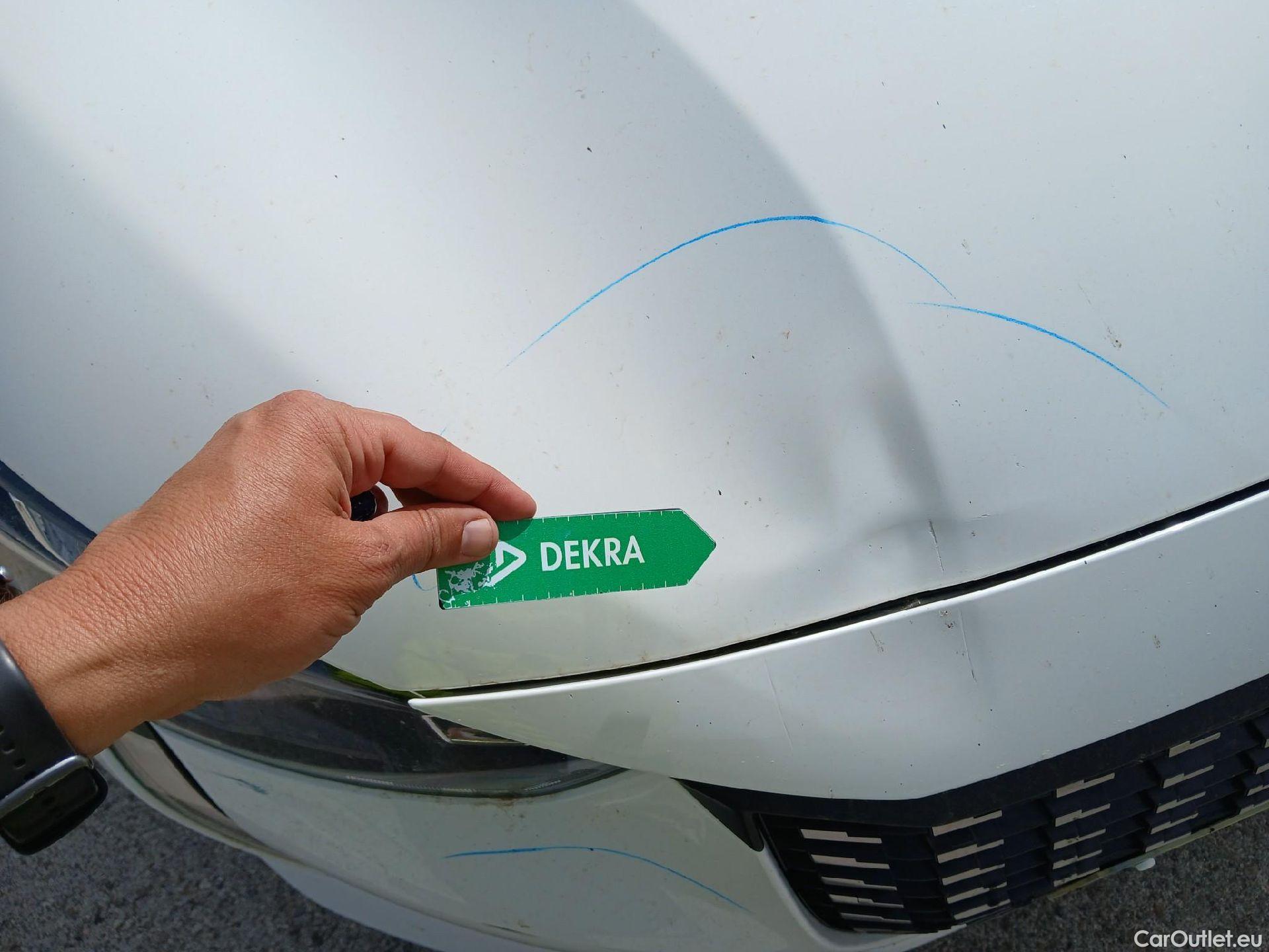  Peugeot  208 PEUGEOT  / 2019 / 5P / berlina con portón BlueHDi 73kW (100CV) Active Pack (AC) #10