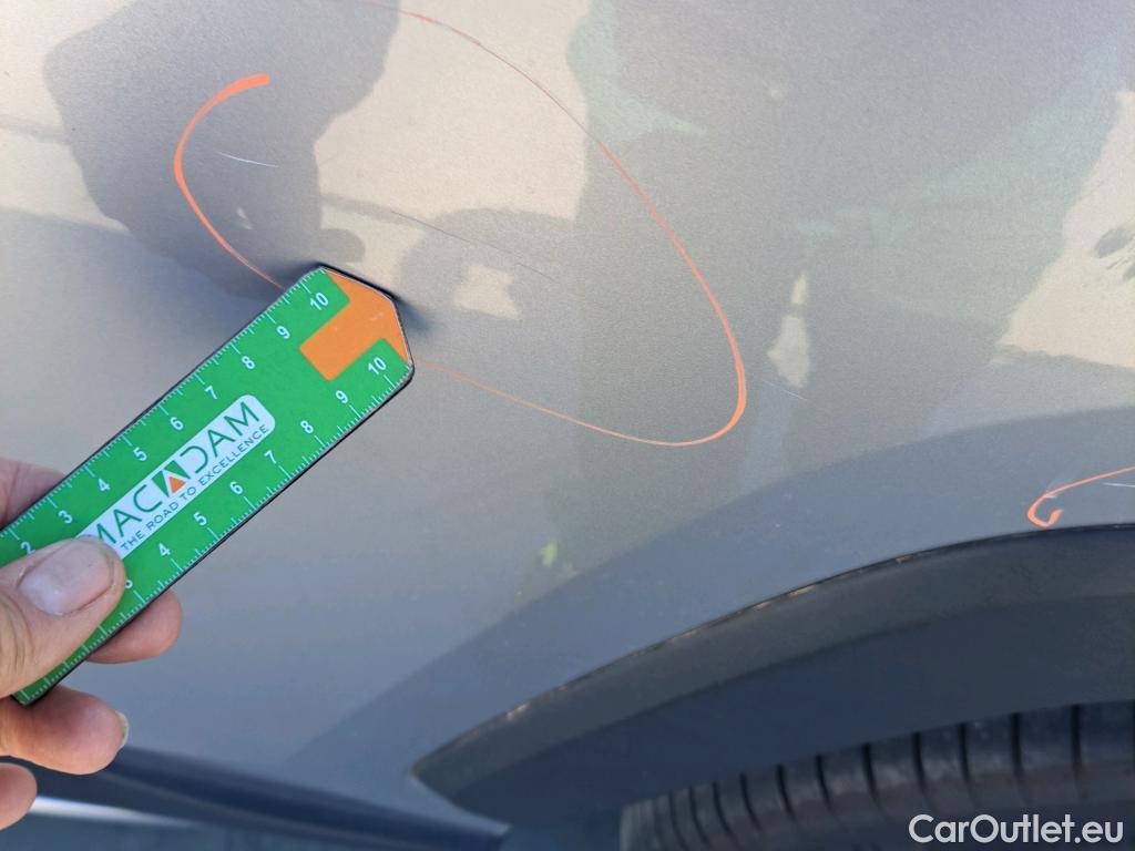  Toyota  RAV4 TOYOTA  / 2018 / 5P / todoterreno 2.5l 220H Luxury 4WD #23