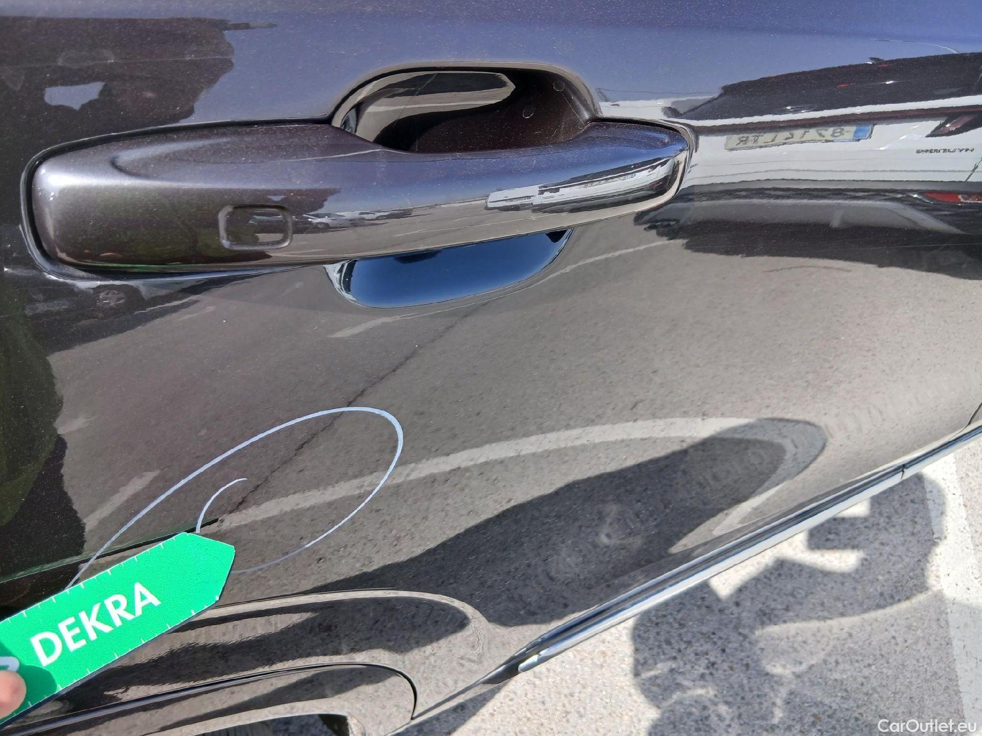  Volvo  XC90 VOLVO  / 2019 / 5P / todoterreno 2.0 T8 AWD Core Recharge Auto #29