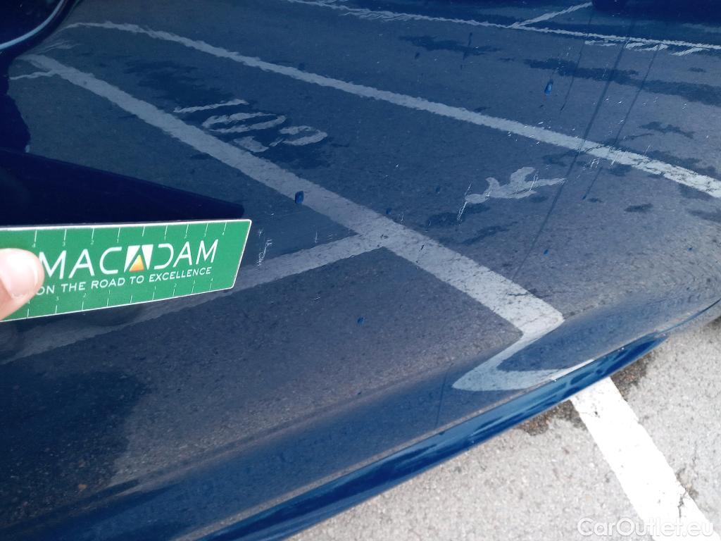  Toyota  Corolla TOYOTA  / 2019 / 5P / berlina con portón 1.8 125H ACTIVE E-CVT #40