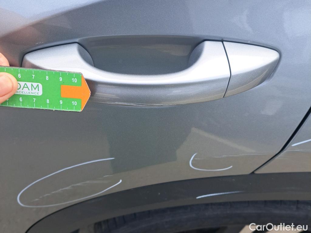  Volkswagen  T-ROC VOLKSWAGEN  / 2021 / 5P / todoterreno R-Line 1.5 TSI 110kW (150CV) DSG #67